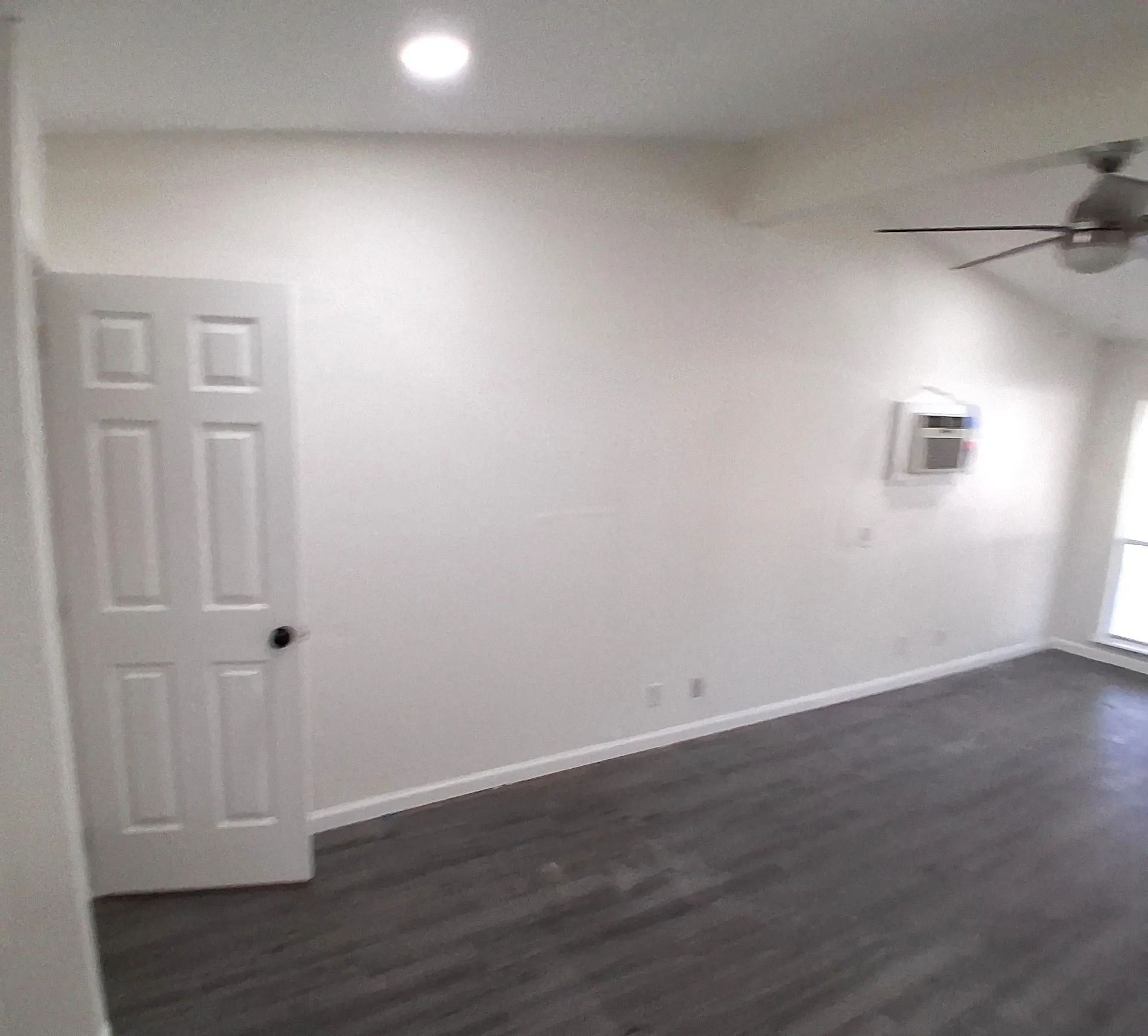 Single Family Residence For Sale in Grayson County , 516 Forrest Lane, Denison, Texas 75021, 3 Bedroom, 2 Bathroom, Garage spaces, 1,393 Sqft, built in 1962, mls#21384806, Real Estate Agent in Denison, Homes For Sale in Grayson county, Homes For Sale in Denison, Realtor in Denison Texas, Real Estate Brokerage Independent Realty Texas, Luminita Cordes Realtor