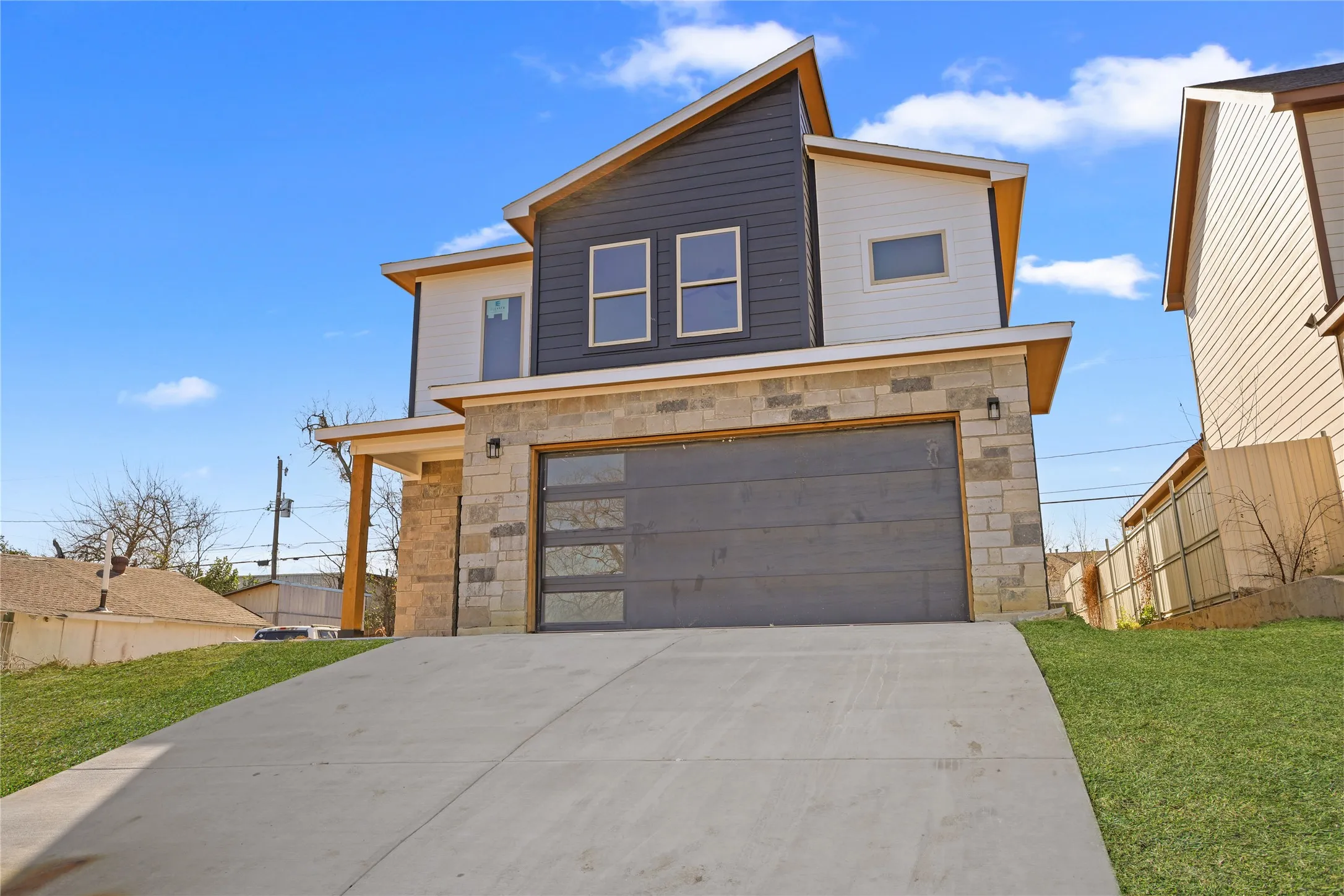 Single Family Residence For Sale in Tarrant County , 1608 Avenue D, Fort Worth, Texas 76104, 3 Bedroom, 3 Bathroom, Garage spaces, 2,548 Sqft, built in 2025, mls#21385216, Real Estate Agent in Fort Worth, Homes For Sale in Tarrant county, Homes For Sale in Fort Worth, Realtor in Fort Worth Texas, Real Estate Brokerage Independent Realty Texas, Luminita Cordes Realtor