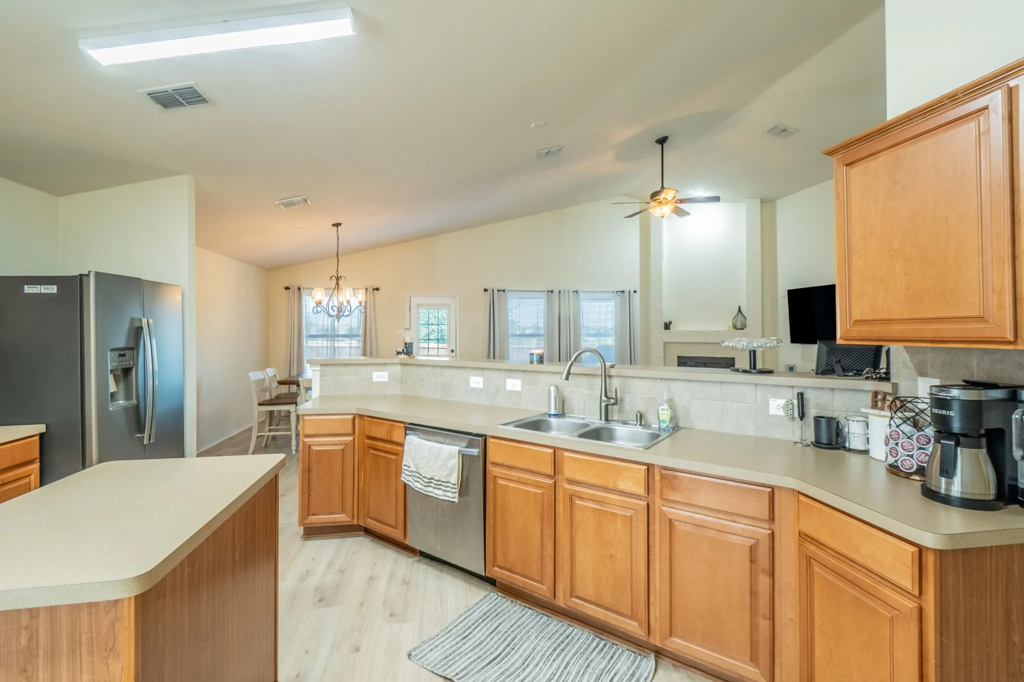 Single Family Residence For Sale in Denton County , 2744 Winterberry Lane, Little Elm, Texas 75068, 3 Bedroom, 2 Bathroom, 2 Garage spaces, 1,950 Sqft, built in 2004, mls#21385215, Real Estate Agent in Little Elm, Homes For Sale in Denton county, Homes For Sale in Little Elm, Realtor in Little Elm Texas, Real Estate Brokerage Independent Realty Texas, Luminita Cordes Realtor