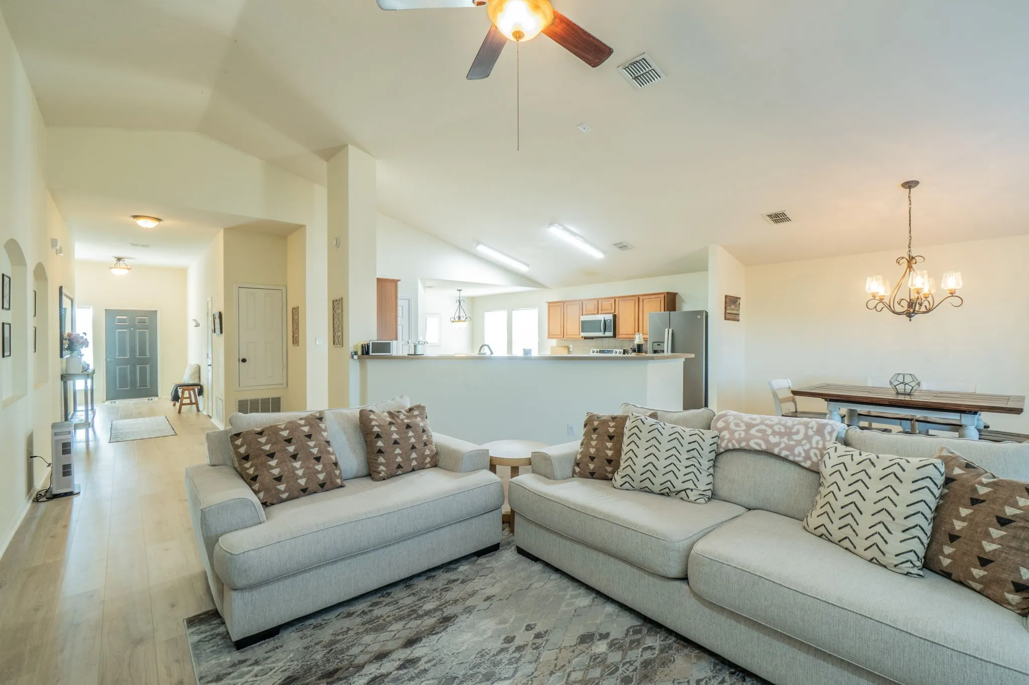 Single Family Residence For Sale in Denton County , 2744 Winterberry Lane, Little Elm, Texas 75068, 3 Bedroom, 2 Bathroom, 2 Garage spaces, 1,950 Sqft, built in 2004, mls#21385215, Real Estate Agent in Little Elm, Homes For Sale in Denton county, Homes For Sale in Little Elm, Realtor in Little Elm Texas, Real Estate Brokerage Independent Realty Texas, Luminita Cordes Realtor