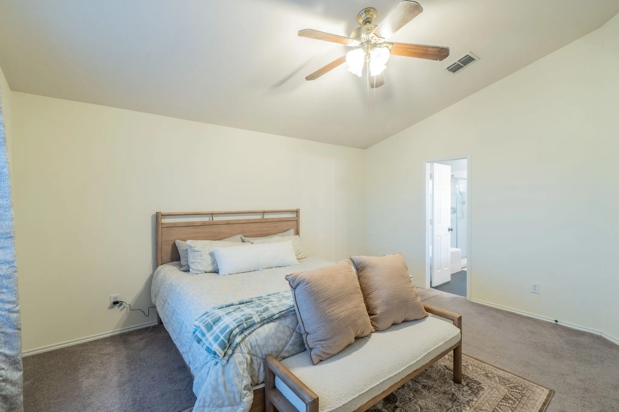 Single Family Residence For Sale in Denton County , 2744 Winterberry Lane, Little Elm, Texas 75068, 3 Bedroom, 2 Bathroom, 2 Garage spaces, 1,950 Sqft, built in 2004, mls#21385215, Real Estate Agent in Little Elm, Homes For Sale in Denton county, Homes For Sale in Little Elm, Realtor in Little Elm Texas, Real Estate Brokerage Independent Realty Texas, Luminita Cordes Realtor