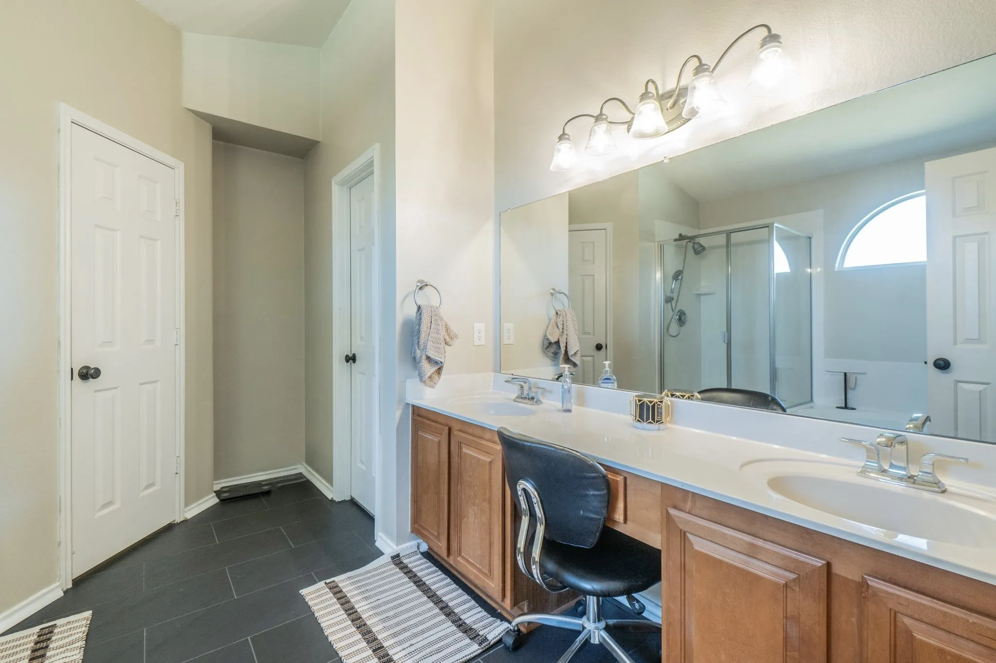 Single Family Residence For Sale in Denton County , 2744 Winterberry Lane, Little Elm, Texas 75068, 3 Bedroom, 2 Bathroom, 2 Garage spaces, 1,950 Sqft, built in 2004, mls#21385215, Real Estate Agent in Little Elm, Homes For Sale in Denton county, Homes For Sale in Little Elm, Realtor in Little Elm Texas, Real Estate Brokerage Independent Realty Texas, Luminita Cordes Realtor