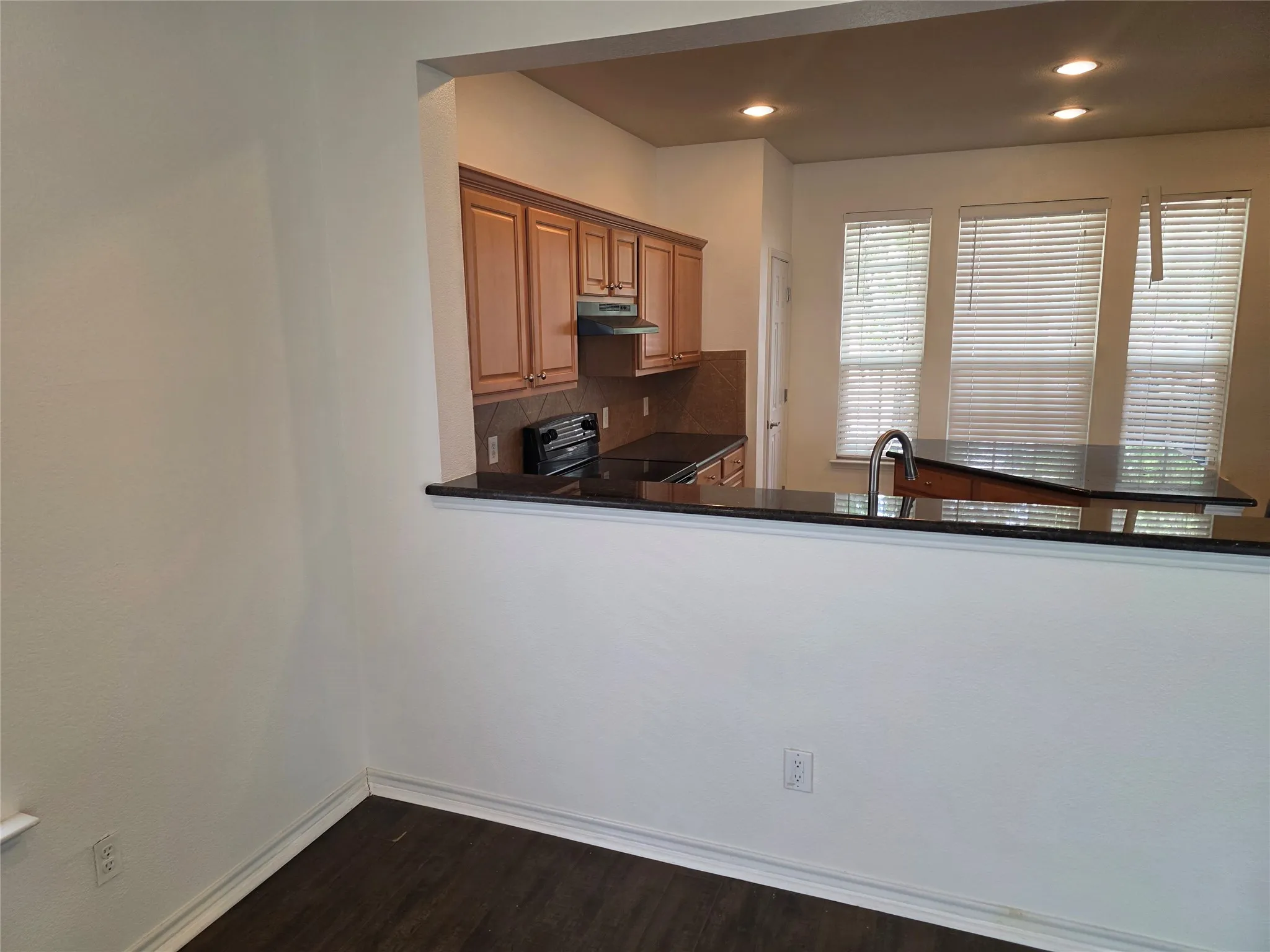 Single Family Residence For Rent in Collin County , 7117 Cotton Seed Drive, Mc Kinney, Texas 75070, 3 Bedroom, 3 Bathroom, 2 Garage spaces, 2,249 Sqft, built in 2007, mls#21384983, Real Estate Agent in Mc Kinney, Homes For Rent in Collin county, Homes For Rent in Mc Kinney, Realtor in Mc Kinney Texas, Real Estate Brokerage Independent Realty Texas, Luminita Cordes Realtor