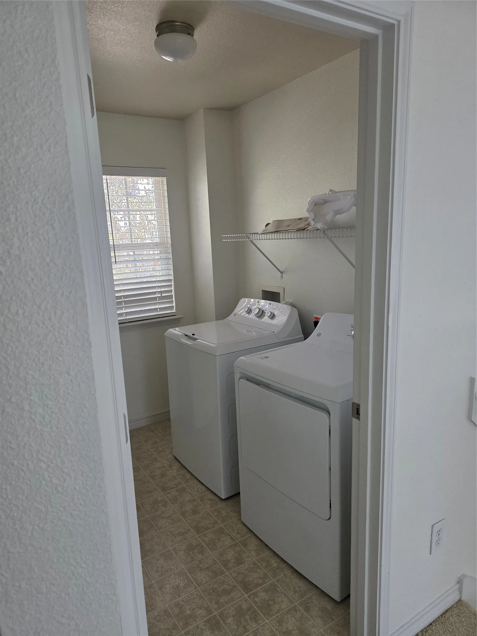 Single Family Residence For Rent in Collin County , 7117 Cotton Seed Drive, Mc Kinney, Texas 75070, 3 Bedroom, 3 Bathroom, 2 Garage spaces, 2,249 Sqft, built in 2007, mls#21384983, Real Estate Agent in Mc Kinney, Homes For Rent in Collin county, Homes For Rent in Mc Kinney, Realtor in Mc Kinney Texas, Real Estate Brokerage Independent Realty Texas, Luminita Cordes Realtor