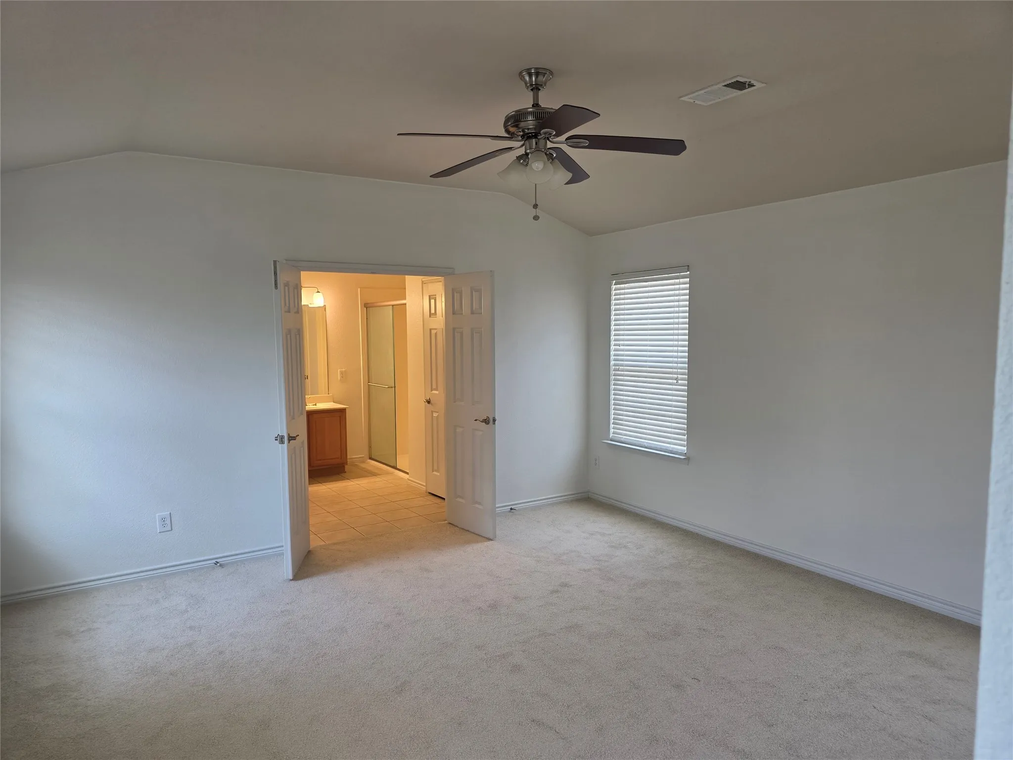 Single Family Residence For Rent in Collin County , 7117 Cotton Seed Drive, Mc Kinney, Texas 75070, 3 Bedroom, 3 Bathroom, 2 Garage spaces, 2,249 Sqft, built in 2007, mls#21384983, Real Estate Agent in Mc Kinney, Homes For Rent in Collin county, Homes For Rent in Mc Kinney, Realtor in Mc Kinney Texas, Real Estate Brokerage Independent Realty Texas, Luminita Cordes Realtor