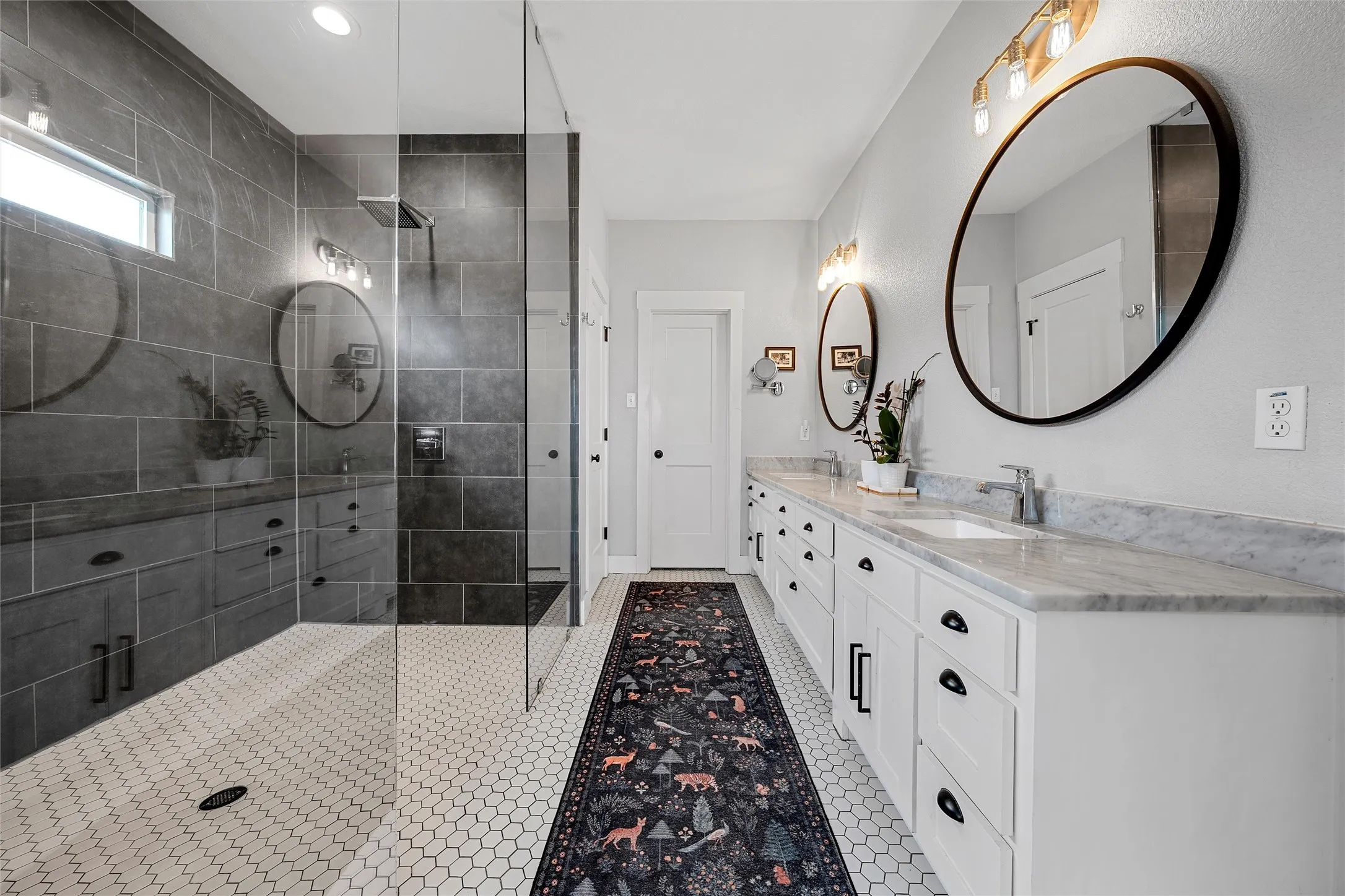 Single Family Residence For Sale in Mc Lennan County , 3325 J J Flewellen Road, Waco, Texas 76704, 4 Bedroom, 2 Bathroom, Garage spaces, 1,850 Sqft, built in 2017, mls#21381827, Real Estate Agent in Waco, Homes For Sale in Mc Lennan county, Homes For Sale in Waco, Realtor in Waco Texas, Real Estate Brokerage Independent Realty Texas, Luminita Cordes Realtor