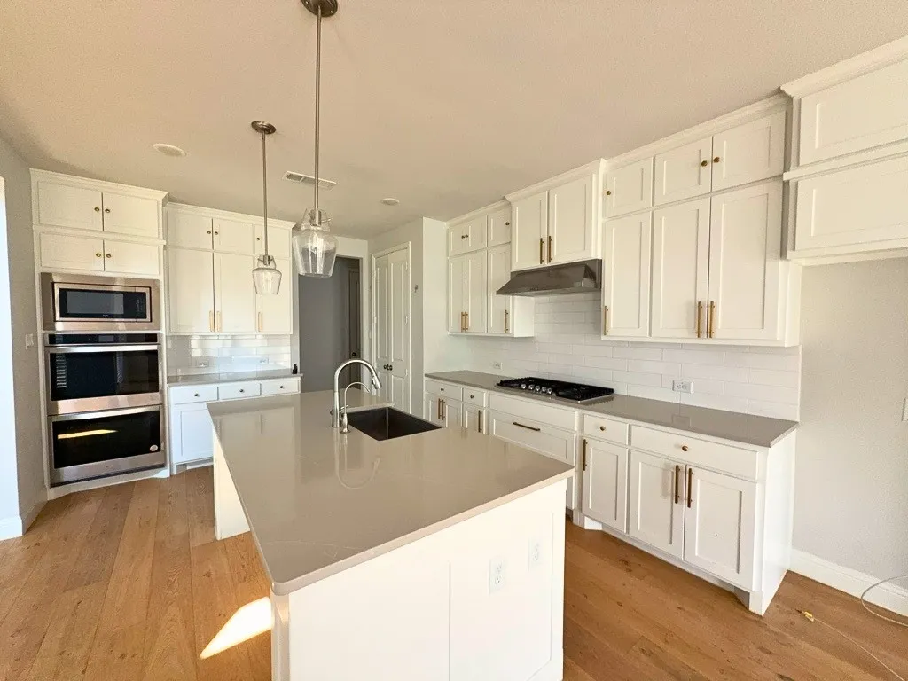 Single Family Residence For Rent in Johnson County , 501 Upper Falls Lane, Mansfield, Texas 76063, 4 Bedroom, 3 Bathroom, 2 Garage spaces, 3,220 Sqft, built in 2023, mls#21385212, Real Estate Agent in Mansfield, Homes For Rent in Johnson county, Homes For Rent in Mansfield, Realtor in Mansfield Texas, Real Estate Brokerage Independent Realty Texas, Luminita Cordes Realtor