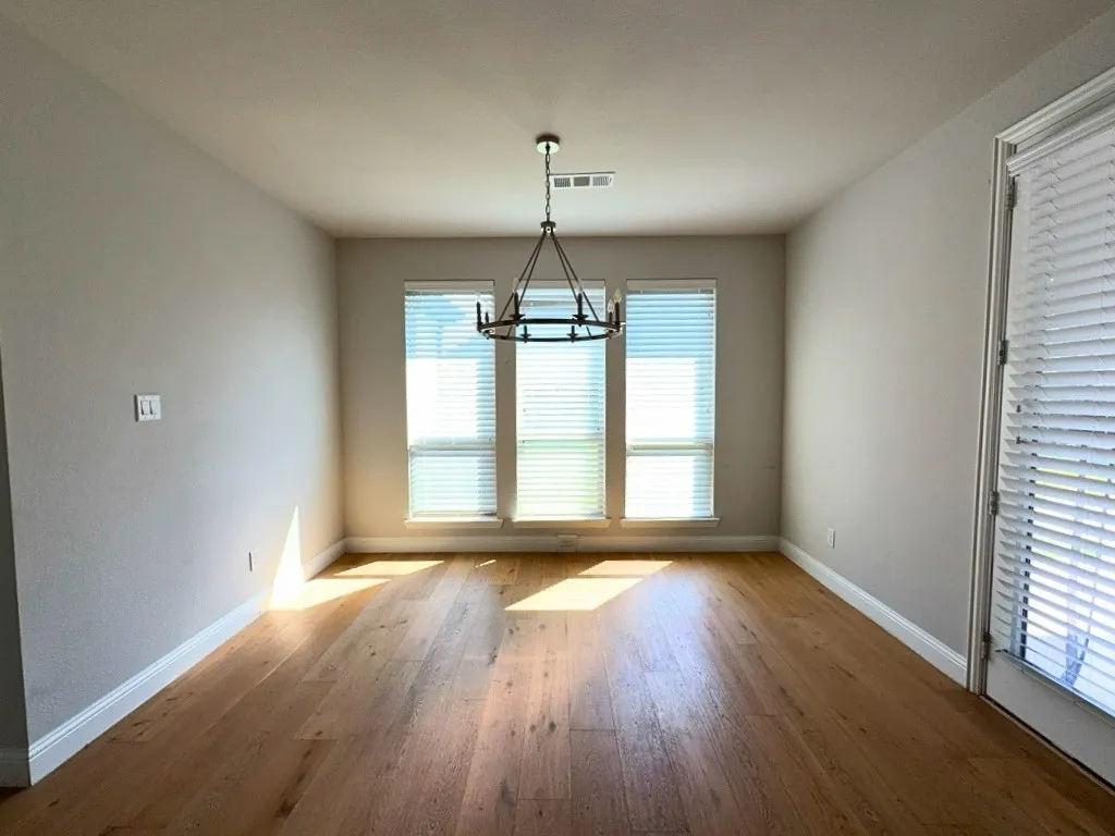 Single Family Residence For Rent in Johnson County , 501 Upper Falls Lane, Mansfield, Texas 76063, 4 Bedroom, 3 Bathroom, 2 Garage spaces, 3,220 Sqft, built in 2023, mls#21385212, Real Estate Agent in Mansfield, Homes For Rent in Johnson county, Homes For Rent in Mansfield, Realtor in Mansfield Texas, Real Estate Brokerage Independent Realty Texas, Luminita Cordes Realtor