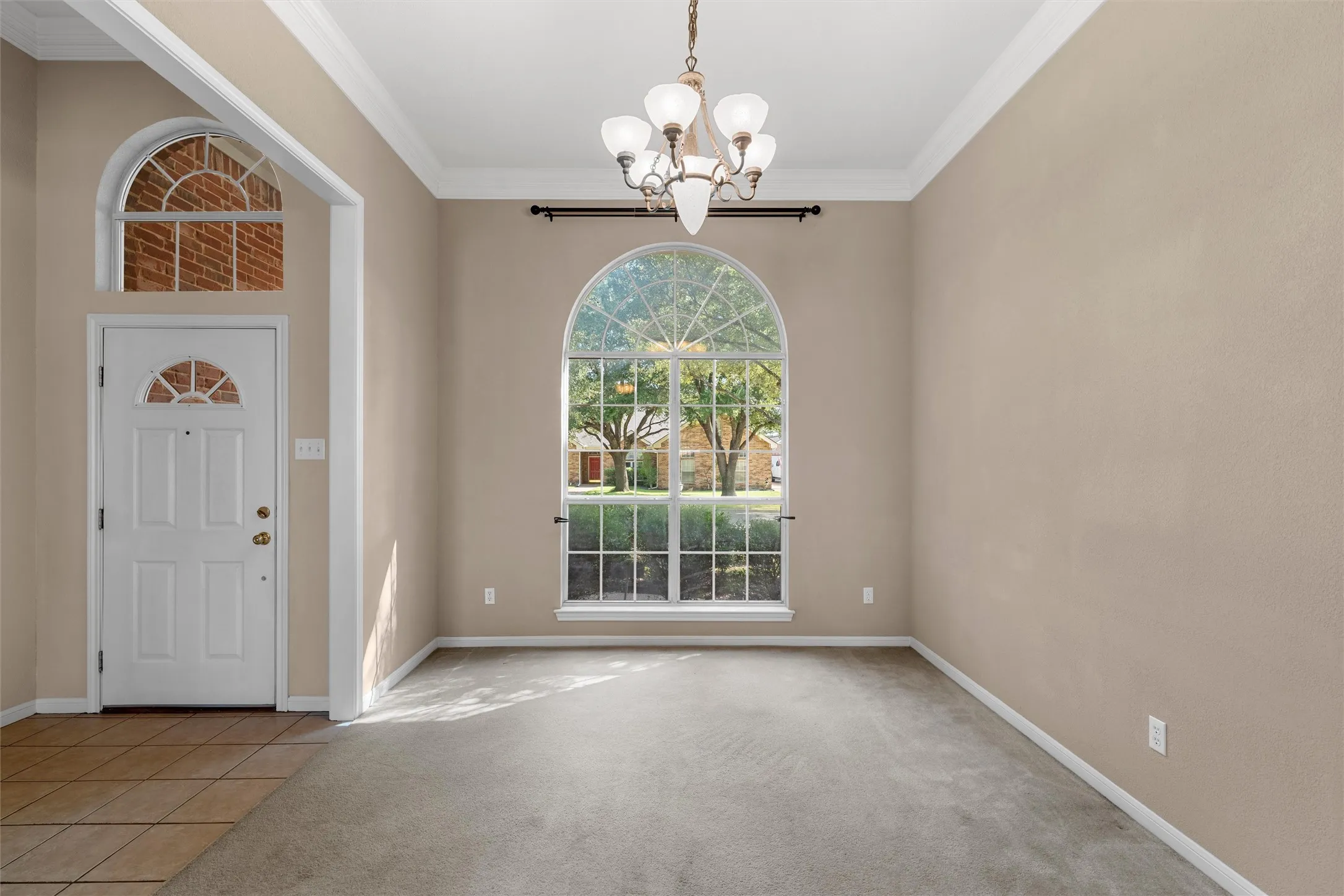 Single Family Residence For Sale in Mc Lennan County , 1223 Oakmanor Circle, Hewitt, Texas 76643, 4 Bedroom, 3 Bathroom, 2 Garage spaces, 2,308 Sqft, built in 2002, mls#21383220, Real Estate Agent in Hewitt, Homes For Sale in Mc Lennan county, Homes For Sale in Hewitt, Realtor in Hewitt Texas, Real Estate Brokerage Independent Realty Texas, Luminita Cordes Realtor