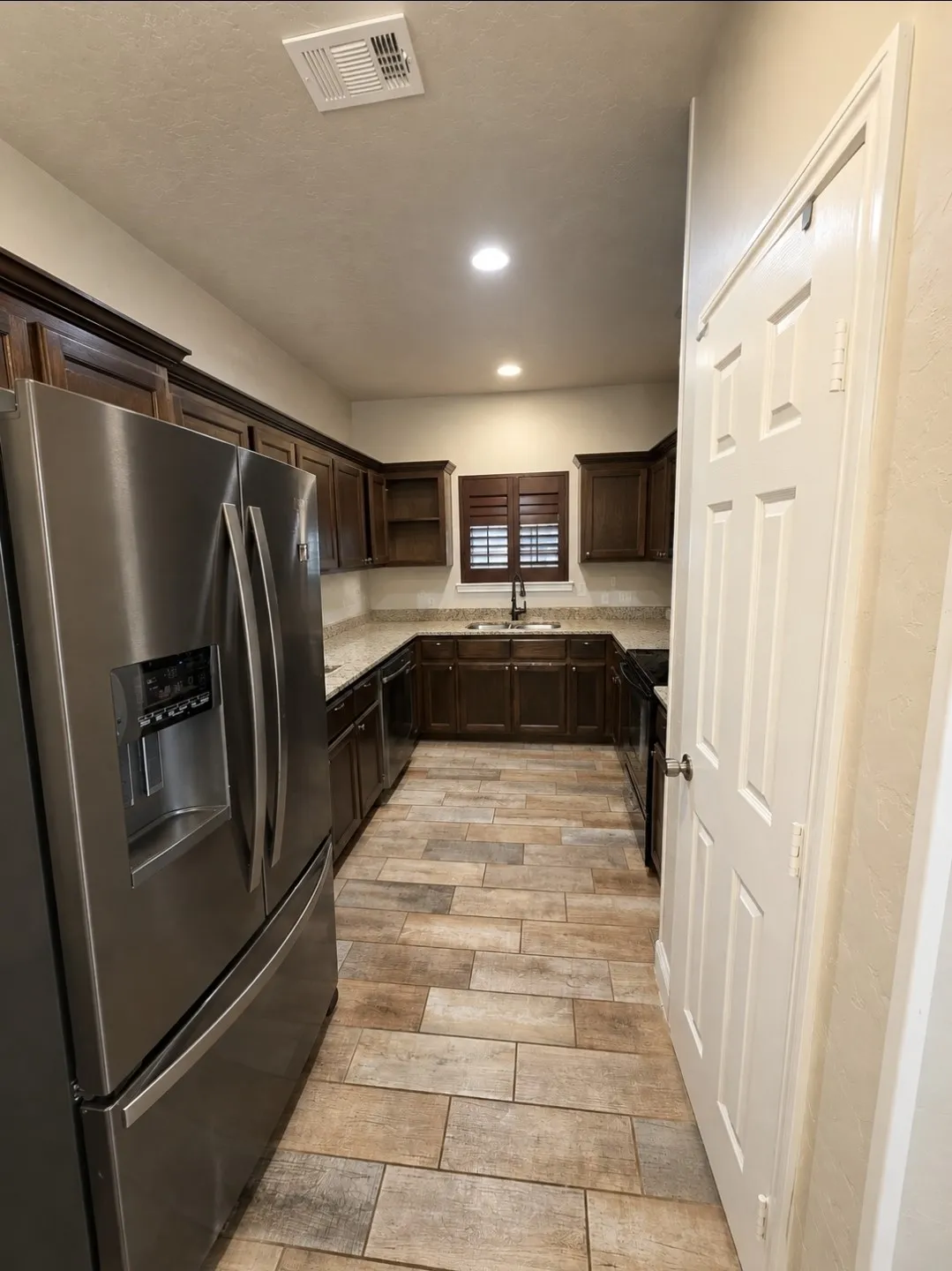 Single Family Residence For Sale in Camp County , 145 Tupelo, Pittsburg, Texas 75686, 3 Bedroom, 2 Bathroom, 1 Garage spaces, 1,442 Sqft, built in 2019, mls#21385231, Real Estate Agent in Pittsburg, Homes For Sale in Camp county, Homes For Sale in Pittsburg, Realtor in Pittsburg Texas, Real Estate Brokerage Independent Realty Texas, Luminita Cordes Realtor