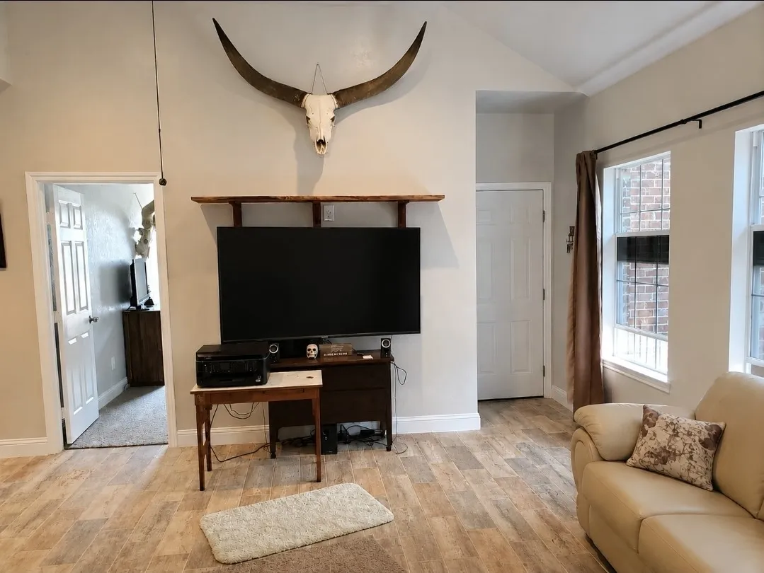 Single Family Residence For Sale in Camp County , 145 Tupelo, Pittsburg, Texas 75686, 3 Bedroom, 2 Bathroom, 1 Garage spaces, 1,442 Sqft, built in 2019, mls#21385231, Real Estate Agent in Pittsburg, Homes For Sale in Camp county, Homes For Sale in Pittsburg, Realtor in Pittsburg Texas, Real Estate Brokerage Independent Realty Texas, Luminita Cordes Realtor