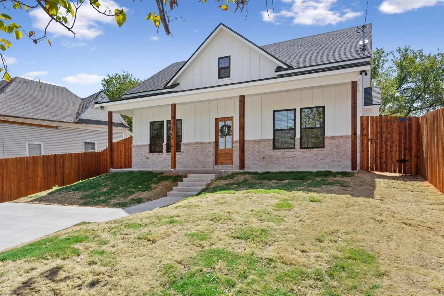 Single Family Residence For Sale in Mc Lennan County , 2704 Clay Avenue, Waco, Texas 76711, 3 Bedroom, 2 Bathroom, Garage spaces, 1,606 Sqft, built in 2026, mls#21385229, Real Estate Agent in Waco, Homes For Sale in Mc Lennan county, Homes For Sale in Waco, Realtor in Waco Texas, Real Estate Brokerage Independent Realty Texas, Luminita Cordes Realtor