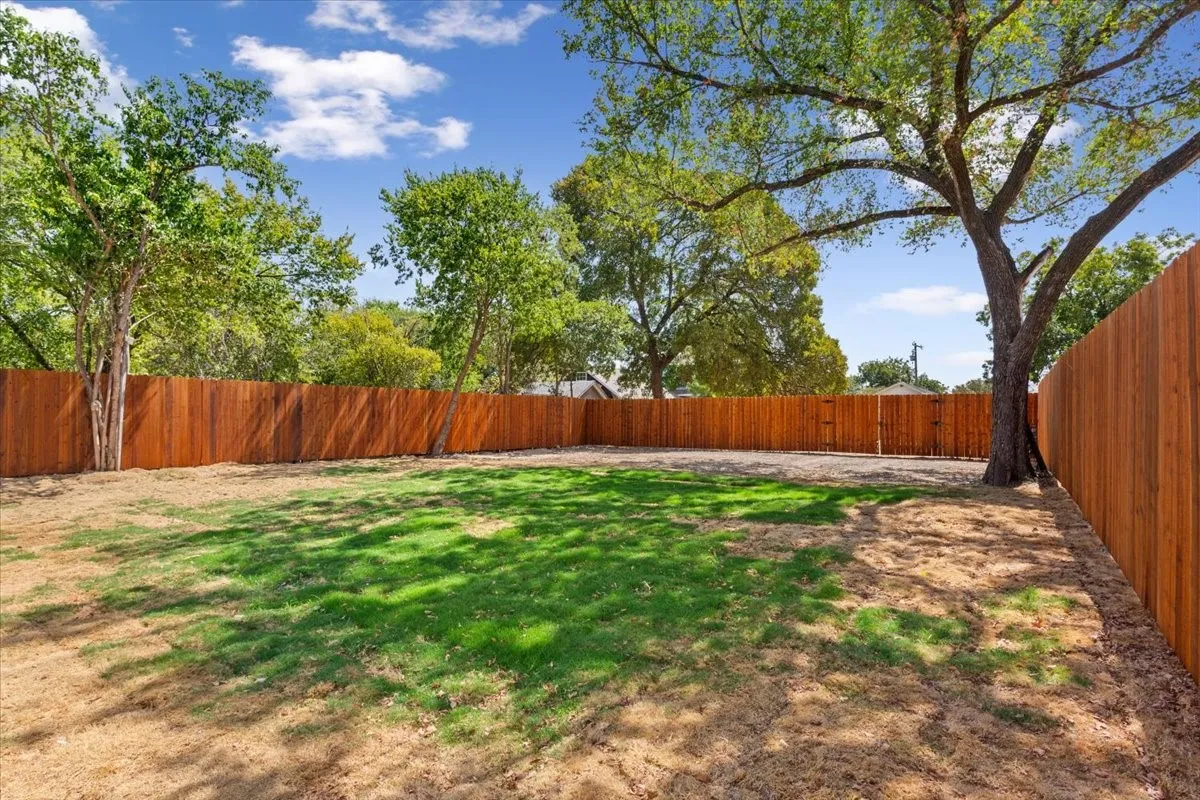 Single Family Residence For Sale in Mc Lennan County , 2704 Clay Avenue, Waco, Texas 76711, 3 Bedroom, 2 Bathroom, Garage spaces, 1,606 Sqft, built in 2026, mls#21385229, Real Estate Agent in Waco, Homes For Sale in Mc Lennan county, Homes For Sale in Waco, Realtor in Waco Texas, Real Estate Brokerage Independent Realty Texas, Luminita Cordes Realtor