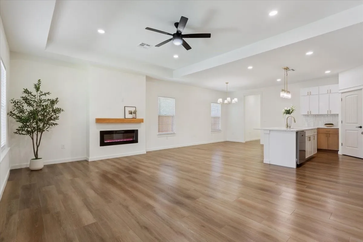 Single Family Residence For Sale in Mc Lennan County , 2704 Clay Avenue, Waco, Texas 76711, 3 Bedroom, 2 Bathroom, Garage spaces, 1,606 Sqft, built in 2026, mls#21385229, Real Estate Agent in Waco, Homes For Sale in Mc Lennan county, Homes For Sale in Waco, Realtor in Waco Texas, Real Estate Brokerage Independent Realty Texas, Luminita Cordes Realtor