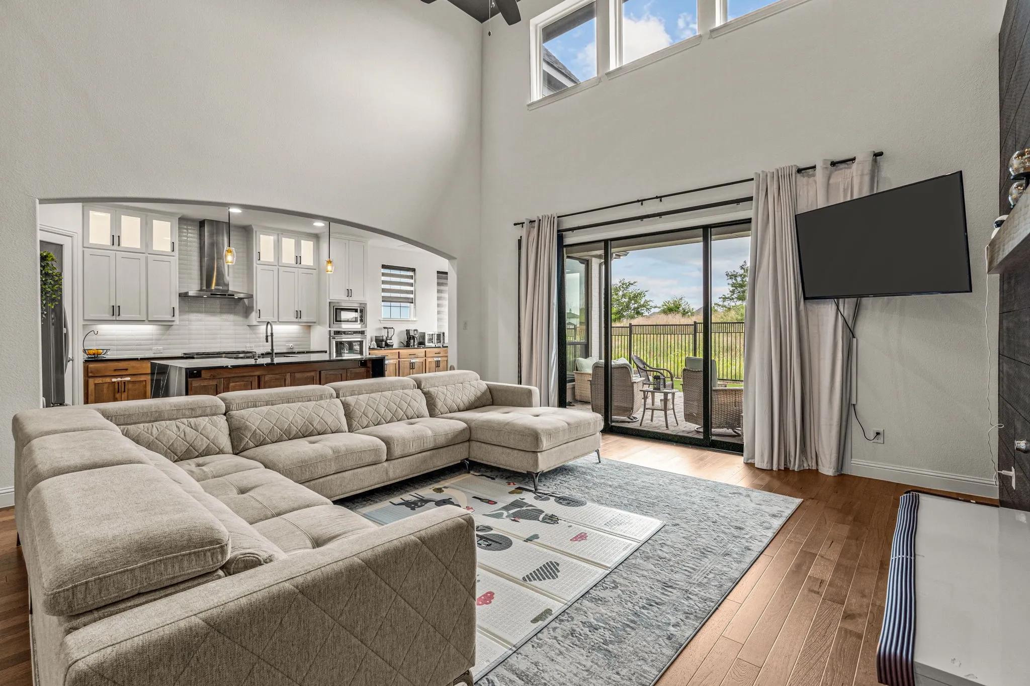 Single Family Residence For Sale in Denton County , 1721 Clem Castle Drive, Carrollton, Texas 75010, 5 Bedroom, 6 Bathroom, 3 Garage spaces, 4,266 Sqft, built in 2021, mls#21385234, Real Estate Agent in Carrollton, Homes For Sale in Denton county, Homes For Sale in Carrollton, Realtor in Carrollton Texas, Real Estate Brokerage Independent Realty Texas, Luminita Cordes Realtor