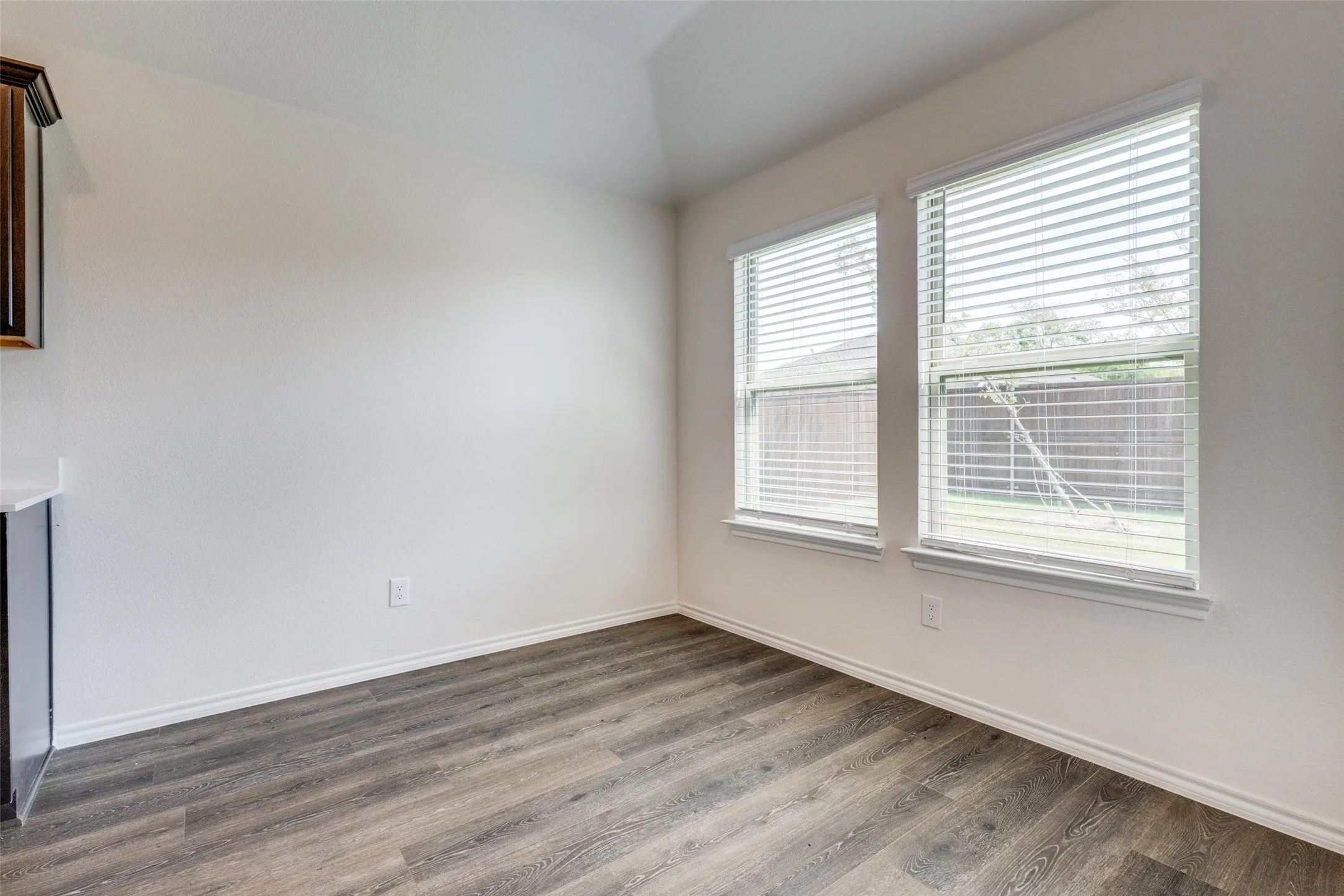 Single Family Residence For Sale in Grayson County , 2311 San Jacinto Way, Sherman, Texas 75090, 3 Bedroom, 2 Bathroom, 2 Garage spaces, 1,297 Sqft, built in 2023, mls#21384101, Real Estate Agent in Sherman, Homes For Sale in Grayson county, Homes For Sale in Sherman, Realtor in Sherman Texas, Real Estate Brokerage Independent Realty Texas, Luminita Cordes Realtor