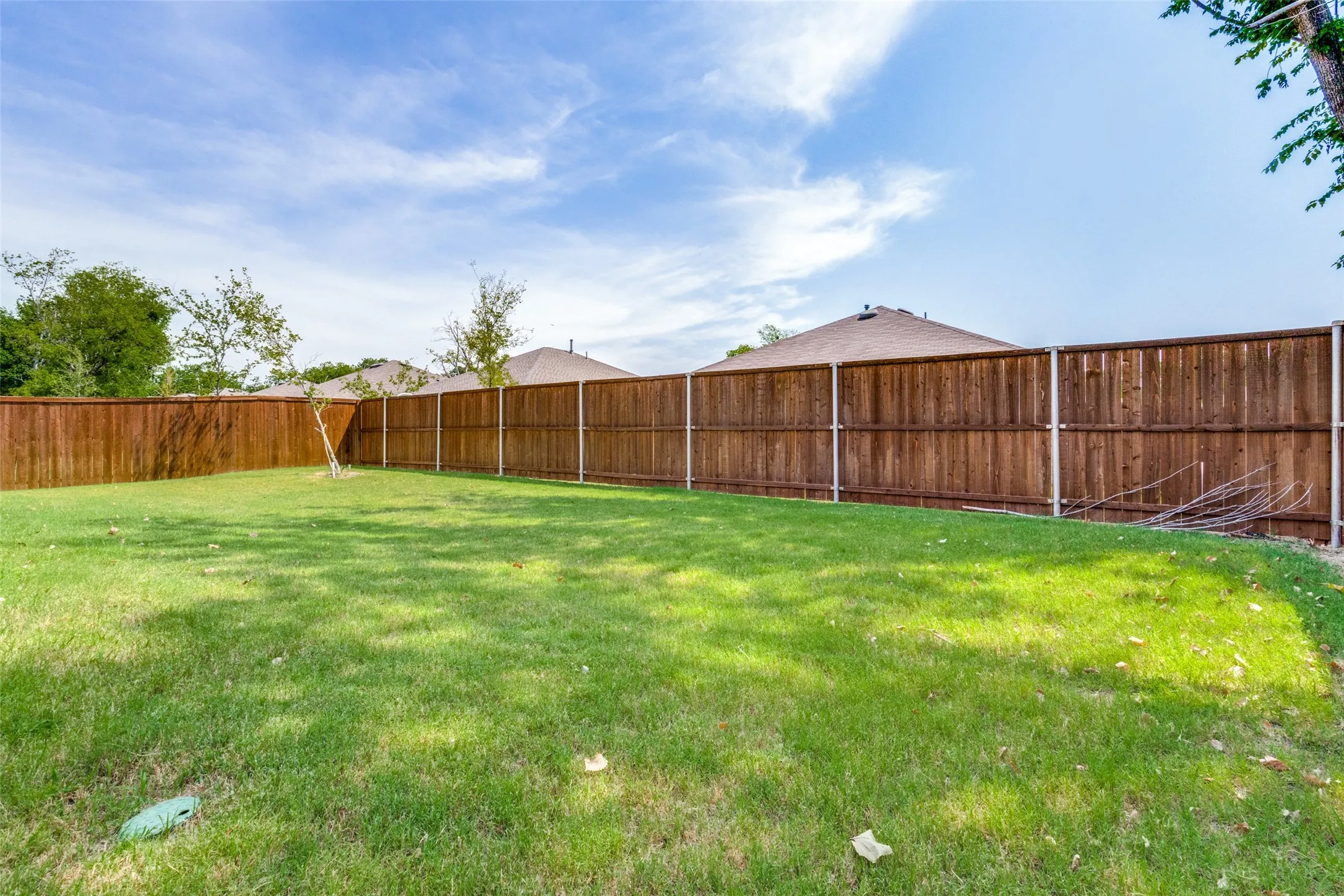 Single Family Residence For Sale in Grayson County , 2311 San Jacinto Way, Sherman, Texas 75090, 3 Bedroom, 2 Bathroom, 2 Garage spaces, 1,297 Sqft, built in 2023, mls#21384101, Real Estate Agent in Sherman, Homes For Sale in Grayson county, Homes For Sale in Sherman, Realtor in Sherman Texas, Real Estate Brokerage Independent Realty Texas, Luminita Cordes Realtor
