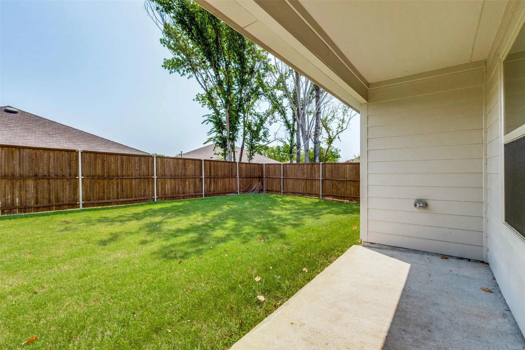 Single Family Residence For Sale in Grayson County , 2311 San Jacinto Way, Sherman, Texas 75090, 3 Bedroom, 2 Bathroom, 2 Garage spaces, 1,297 Sqft, built in 2023, mls#21384101, Real Estate Agent in Sherman, Homes For Sale in Grayson county, Homes For Sale in Sherman, Realtor in Sherman Texas, Real Estate Brokerage Independent Realty Texas, Luminita Cordes Realtor
