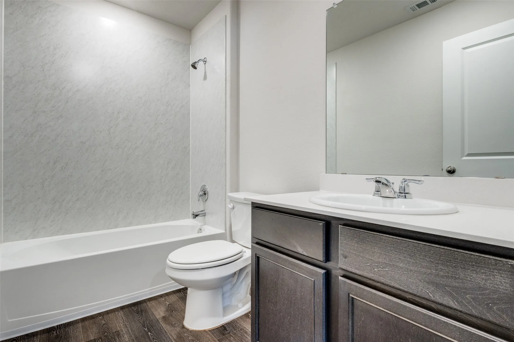 Single Family Residence For Sale in Grayson County , 2311 San Jacinto Way, Sherman, Texas 75090, 3 Bedroom, 2 Bathroom, 2 Garage spaces, 1,297 Sqft, built in 2023, mls#21384101, Real Estate Agent in Sherman, Homes For Sale in Grayson county, Homes For Sale in Sherman, Realtor in Sherman Texas, Real Estate Brokerage Independent Realty Texas, Luminita Cordes Realtor