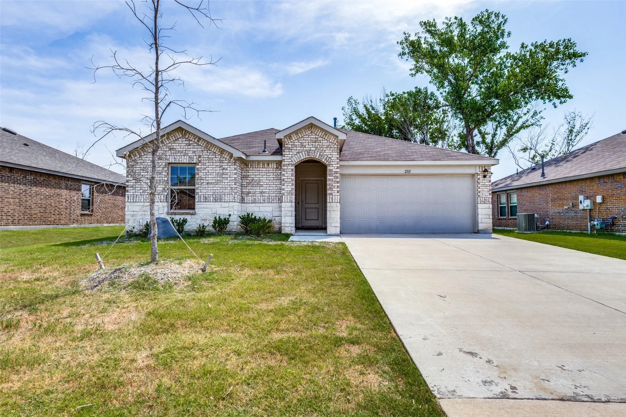 Single Family Residence For Sale in Grayson County , 2311 San Jacinto Way, Sherman, Texas 75090, 3 Bedroom, 2 Bathroom, 2 Garage spaces, 1,297 Sqft, built in 2023, mls#21384101, Real Estate Agent in Sherman, Homes For Sale in Grayson county, Homes For Sale in Sherman, Realtor in Sherman Texas, Real Estate Brokerage Independent Realty Texas, Luminita Cordes Realtor