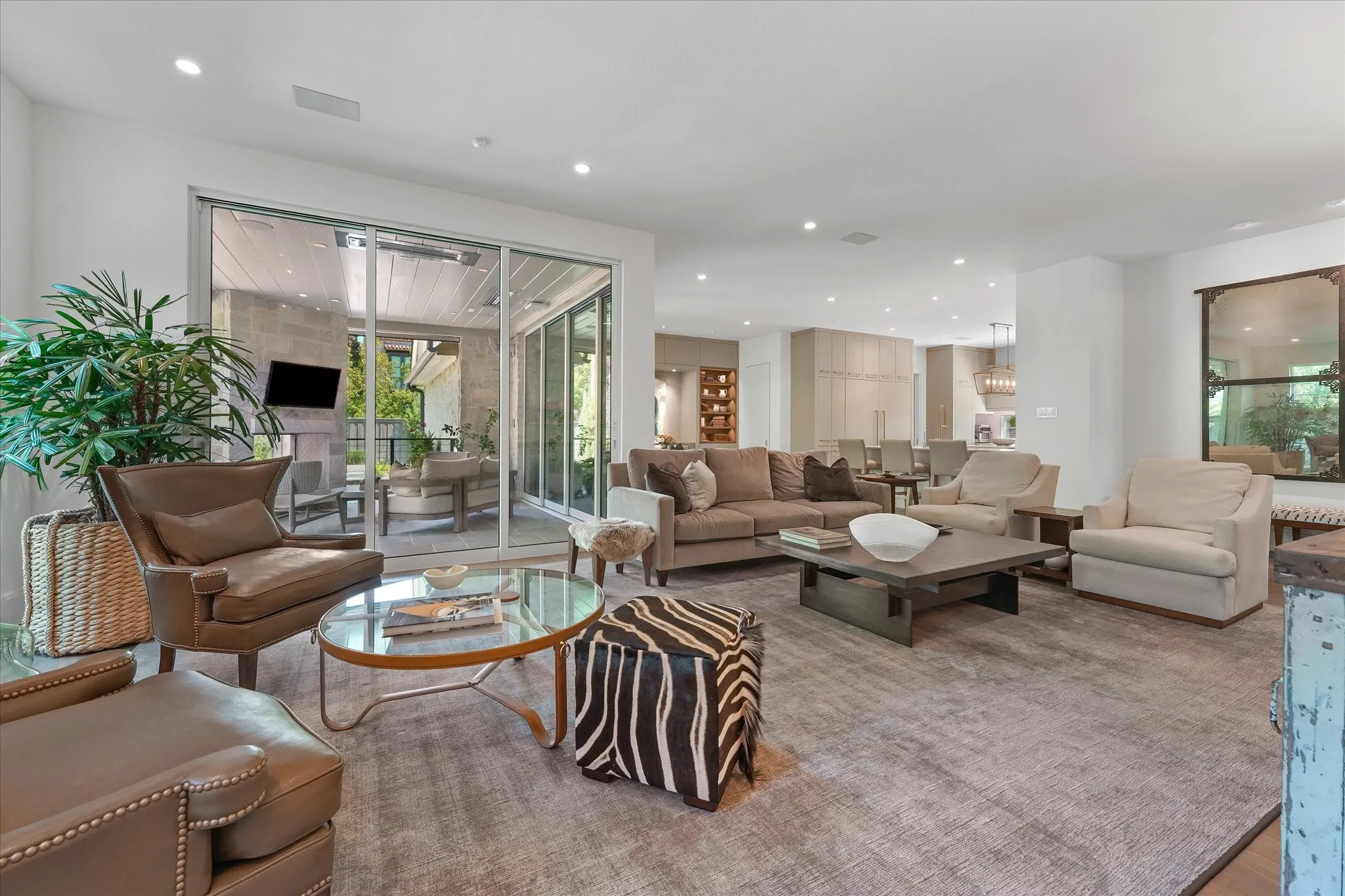 Single Family Residence For Sale in Dallas County , 3840 Marquette Street, University Park, Texas 75225, 5 Bedroom, 6 Bathroom, 3 Garage spaces, 6,332 Sqft, built in 1997, mls#21384745, Real Estate Agent in University Park, Homes For Sale in Dallas county, Homes For Sale in University Park, Realtor in University Park Texas, Real Estate Brokerage Independent Realty Texas, Luminita Cordes Realtor