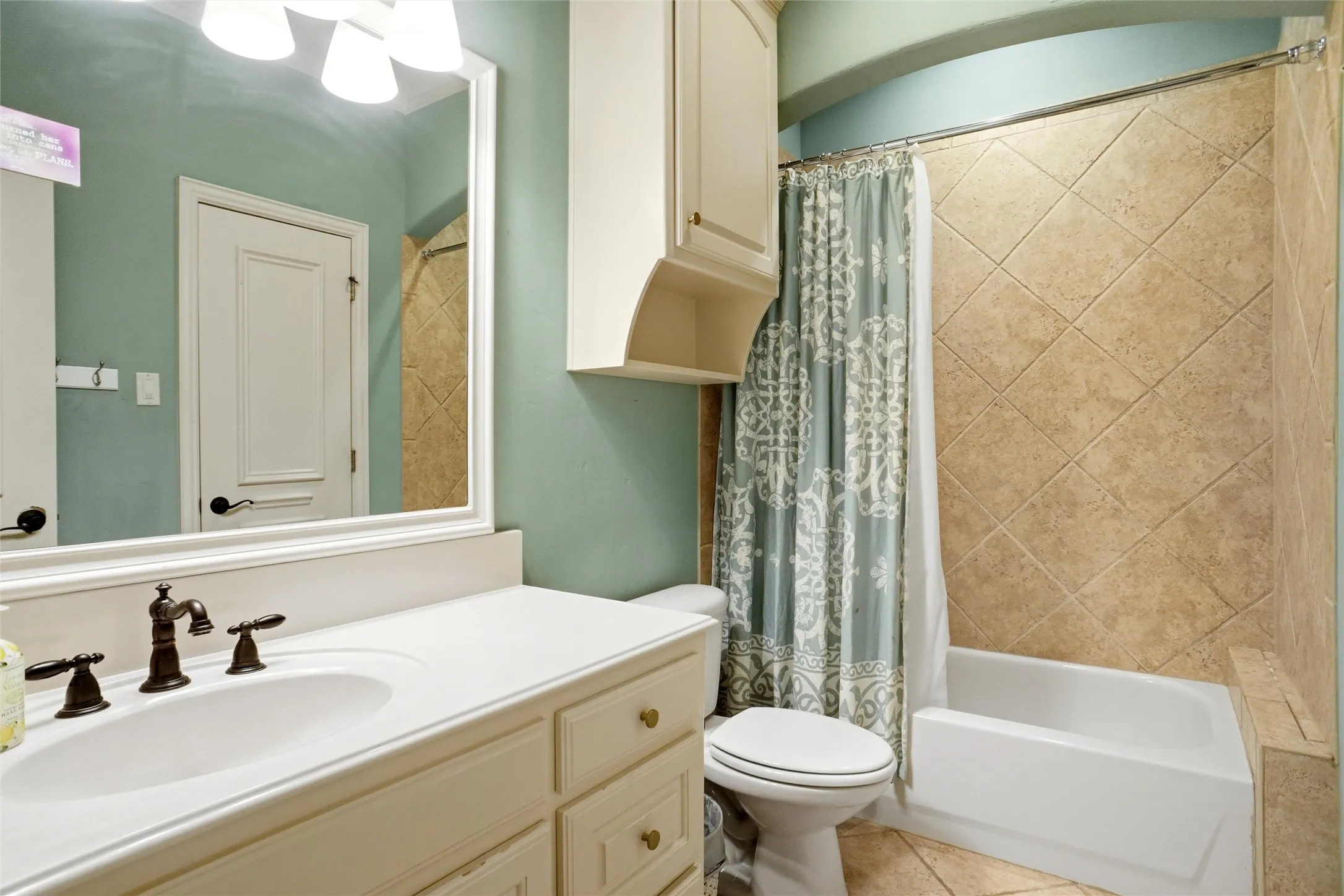 Single Family Residence For Sale in Tarrant County , 1804 Summit Court, Keller, Texas 76262, 5 Bedroom, 5 Bathroom, 4 Garage spaces, 4,974 Sqft, built in 2003, mls#21384530, Real Estate Agent in Keller, Homes For Sale in Tarrant county, Homes For Sale in Keller, Realtor in Keller Texas, Real Estate Brokerage Independent Realty Texas, Luminita Cordes Realtor