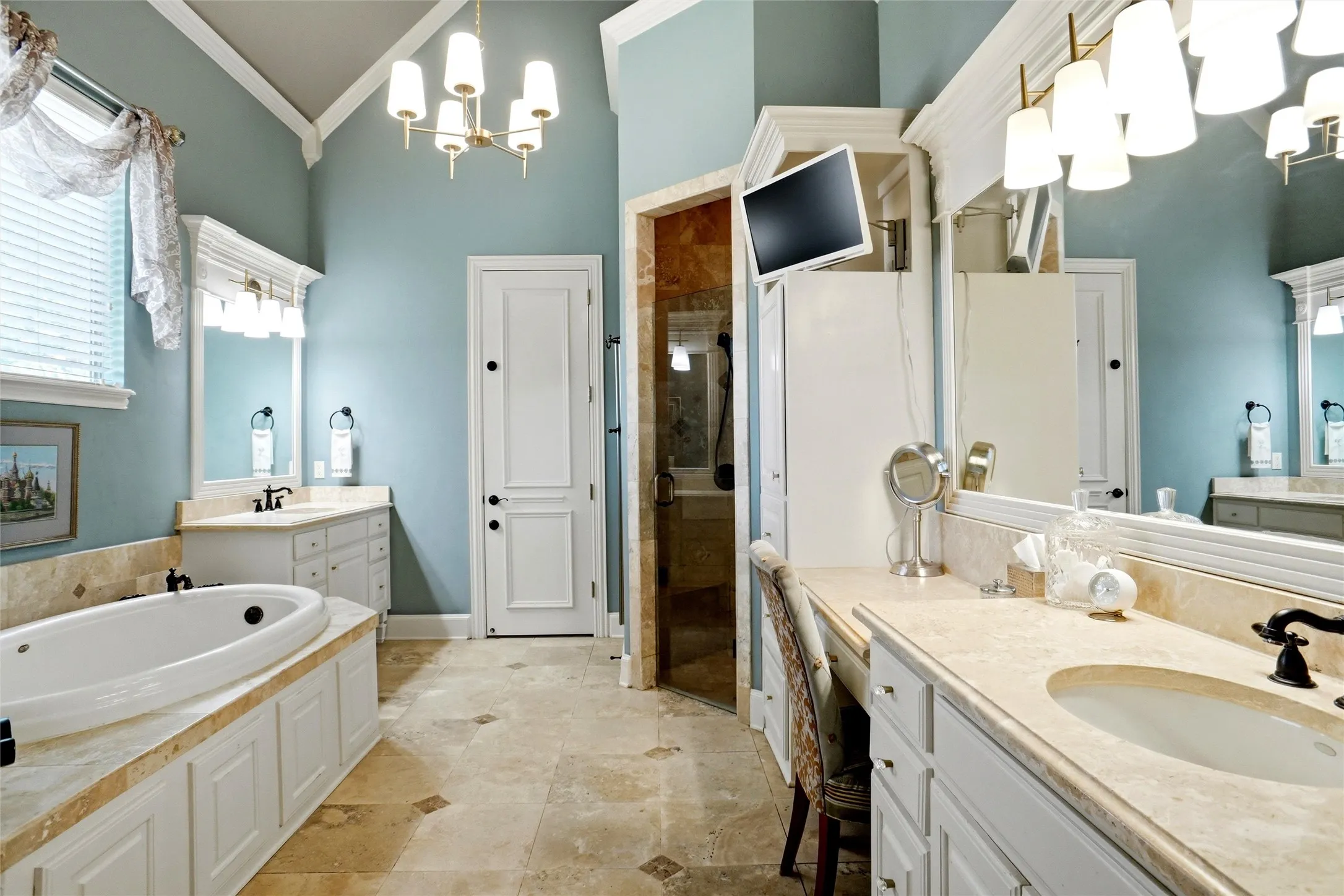 Single Family Residence For Sale in Tarrant County , 1804 Summit Court, Keller, Texas 76262, 5 Bedroom, 5 Bathroom, 4 Garage spaces, 4,974 Sqft, built in 2003, mls#21384530, Real Estate Agent in Keller, Homes For Sale in Tarrant county, Homes For Sale in Keller, Realtor in Keller Texas, Real Estate Brokerage Independent Realty Texas, Luminita Cordes Realtor