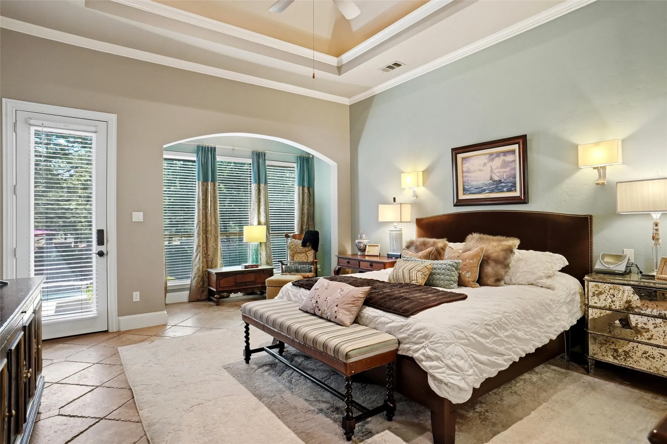 Single Family Residence For Sale in Tarrant County , 1804 Summit Court, Keller, Texas 76262, 5 Bedroom, 5 Bathroom, 4 Garage spaces, 4,974 Sqft, built in 2003, mls#21384530, Real Estate Agent in Keller, Homes For Sale in Tarrant county, Homes For Sale in Keller, Realtor in Keller Texas, Real Estate Brokerage Independent Realty Texas, Luminita Cordes Realtor