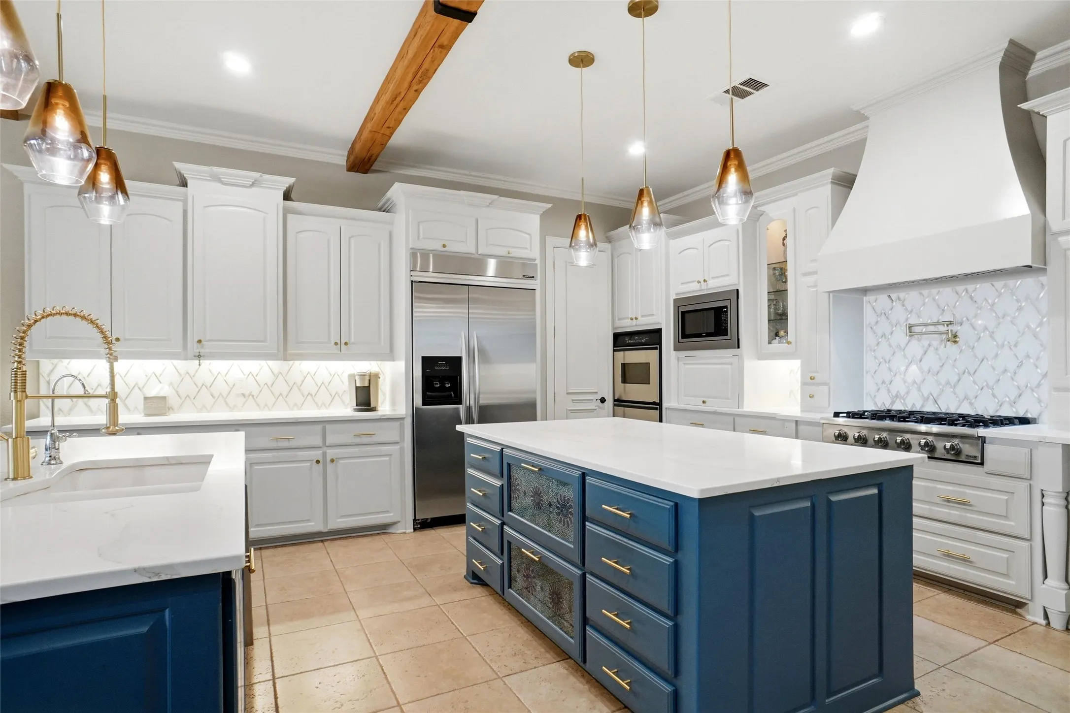 Single Family Residence For Sale in Tarrant County , 1804 Summit Court, Keller, Texas 76262, 5 Bedroom, 5 Bathroom, 4 Garage spaces, 4,974 Sqft, built in 2003, mls#21384530, Real Estate Agent in Keller, Homes For Sale in Tarrant county, Homes For Sale in Keller, Realtor in Keller Texas, Real Estate Brokerage Independent Realty Texas, Luminita Cordes Realtor