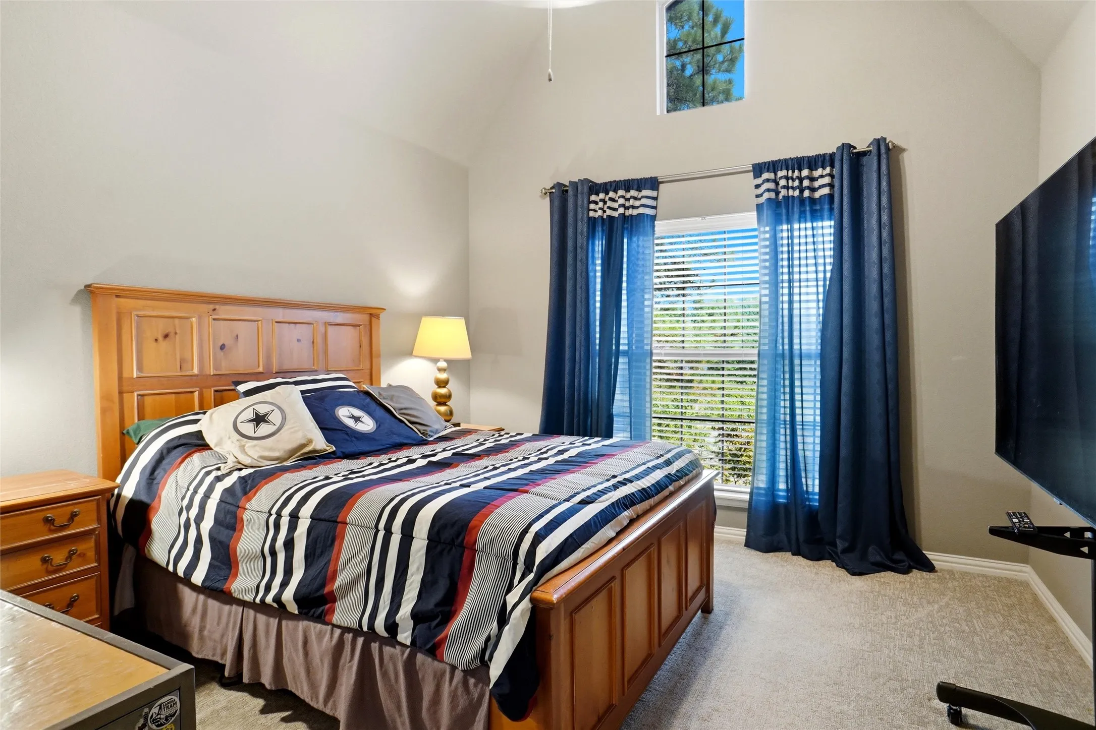 Single Family Residence For Sale in Tarrant County , 1804 Summit Court, Keller, Texas 76262, 5 Bedroom, 5 Bathroom, 4 Garage spaces, 4,974 Sqft, built in 2003, mls#21384530, Real Estate Agent in Keller, Homes For Sale in Tarrant county, Homes For Sale in Keller, Realtor in Keller Texas, Real Estate Brokerage Independent Realty Texas, Luminita Cordes Realtor