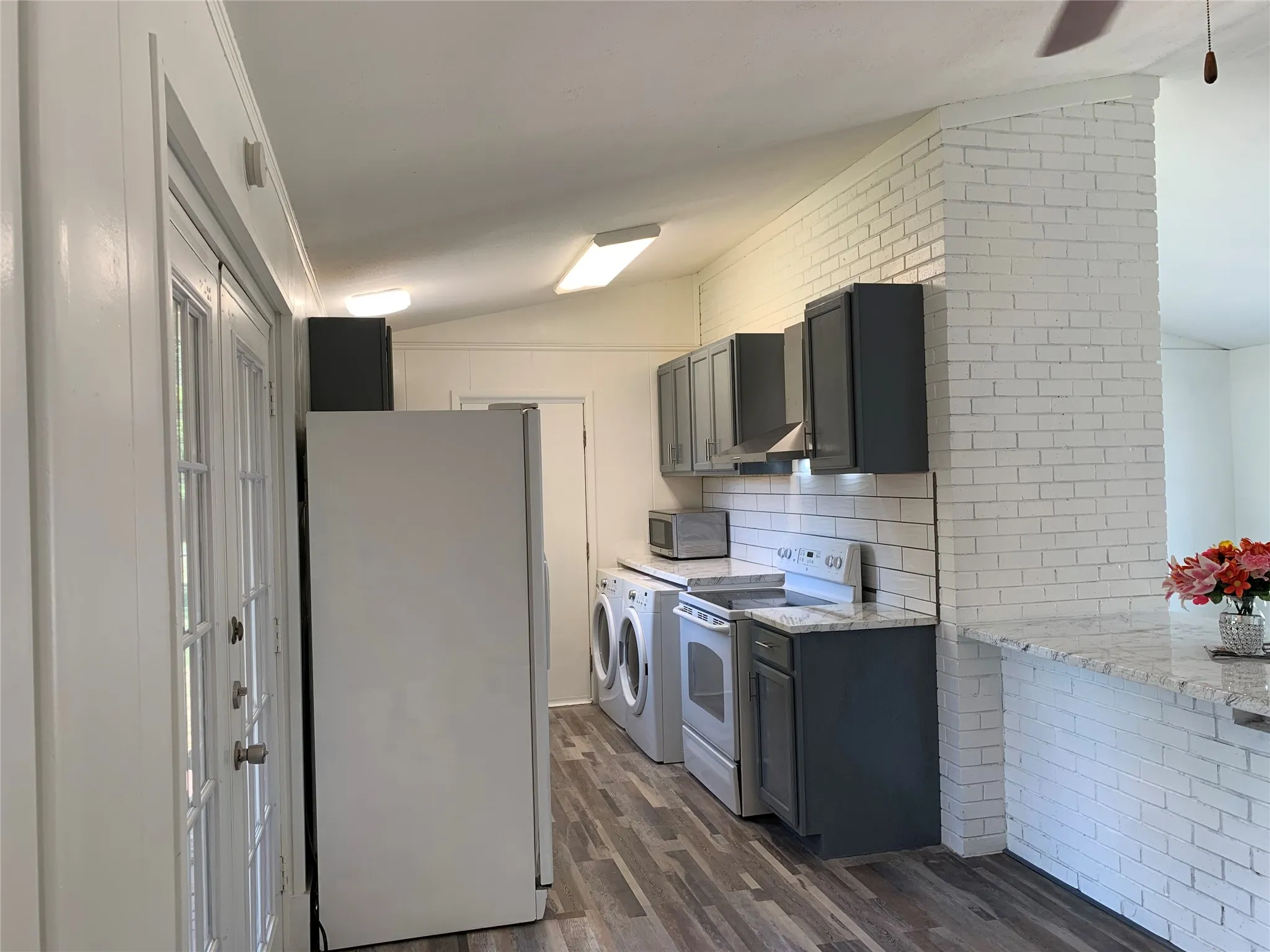 Single Family Residence For Rent in Taylor County , 650 peake, Abilene, Texas 79603, 3 Bedroom, 2 Bathroom, Garage spaces, 1,278 Sqft, built in 1955, mls#21385239, Real Estate Agent in Abilene, Homes For Rent in Taylor county, Homes For Rent in Abilene, Realtor in Abilene Texas, Real Estate Brokerage Independent Realty Texas, Luminita Cordes Realtor
