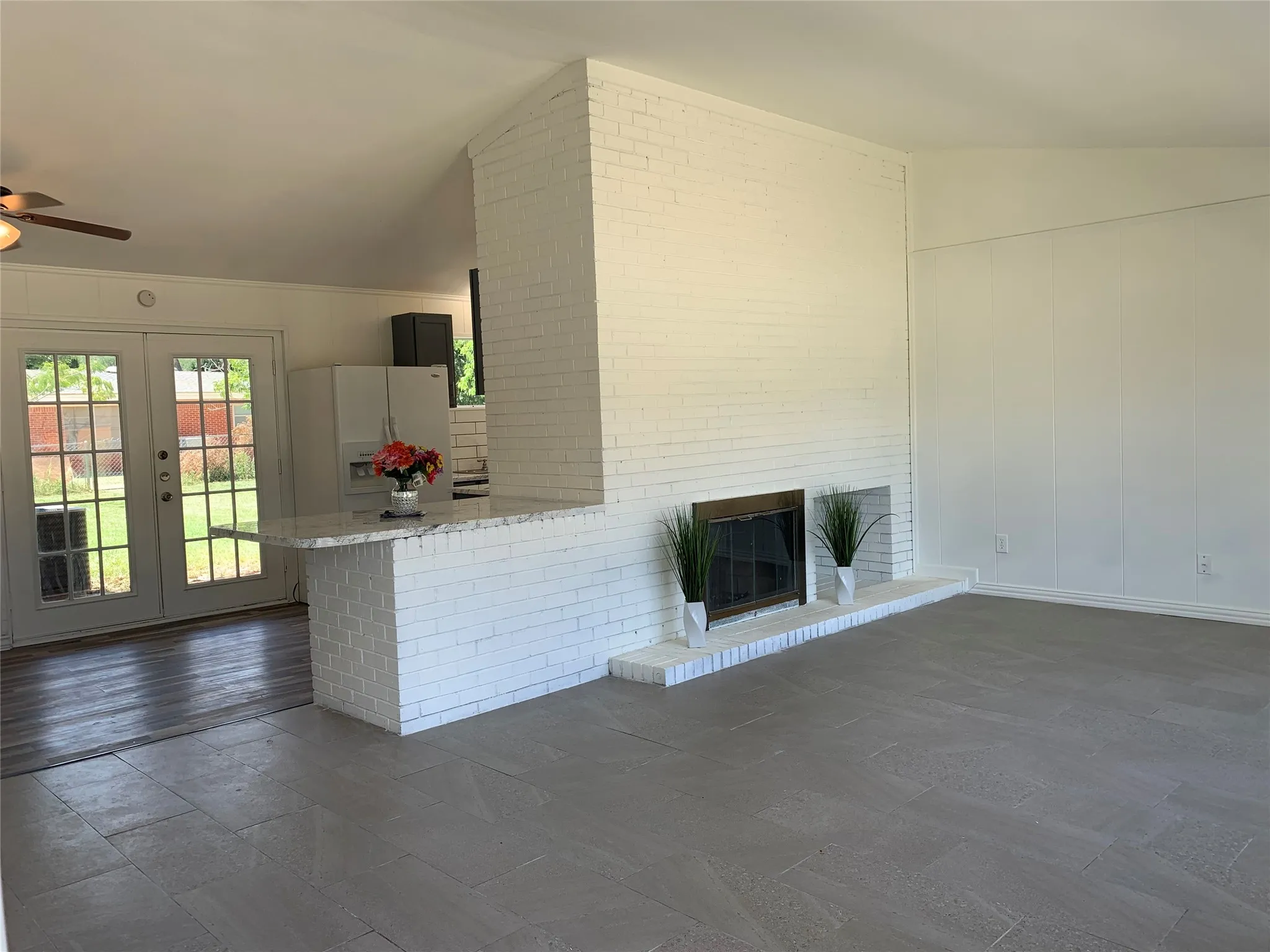 Single Family Residence For Rent in Taylor County , 650 peake, Abilene, Texas 79603, 3 Bedroom, 2 Bathroom, Garage spaces, 1,278 Sqft, built in 1955, mls#21385239, Real Estate Agent in Abilene, Homes For Rent in Taylor county, Homes For Rent in Abilene, Realtor in Abilene Texas, Real Estate Brokerage Independent Realty Texas, Luminita Cordes Realtor