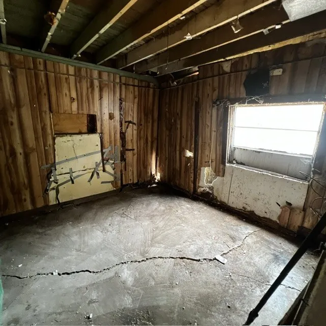 Single Family Residence For Sale in Dallas County , 211 Hamden Lane, Mesquite, Texas 75149, 3 Bedroom, 1 Bathroom, 1 Garage spaces, 1,196 Sqft, built in 1955, mls#21385240, Real Estate Agent in Mesquite, Homes For Sale in Dallas county, Homes For Sale in Mesquite, Realtor in Mesquite Texas, Real Estate Brokerage Independent Realty Texas, Luminita Cordes Realtor