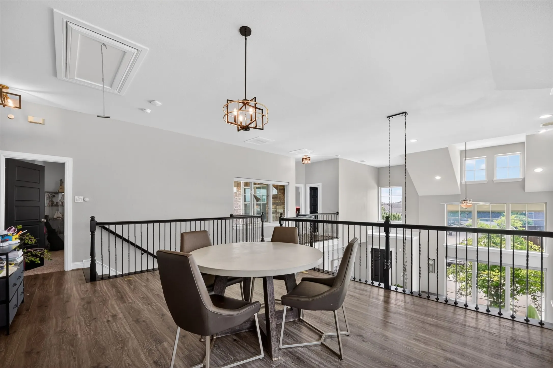 Single Family Residence For Rent in Collin County , 8700 Fairway Lane, Mc Kinney, Texas 75070, 4 Bedroom, 5 Bathroom, 2 Garage spaces, 3,106 Sqft, built in 2020, mls#21385251, Real Estate Agent in Mc Kinney, Homes For Rent in Collin county, Homes For Rent in Mc Kinney, Realtor in Mc Kinney Texas, Real Estate Brokerage Independent Realty Texas, Luminita Cordes Realtor