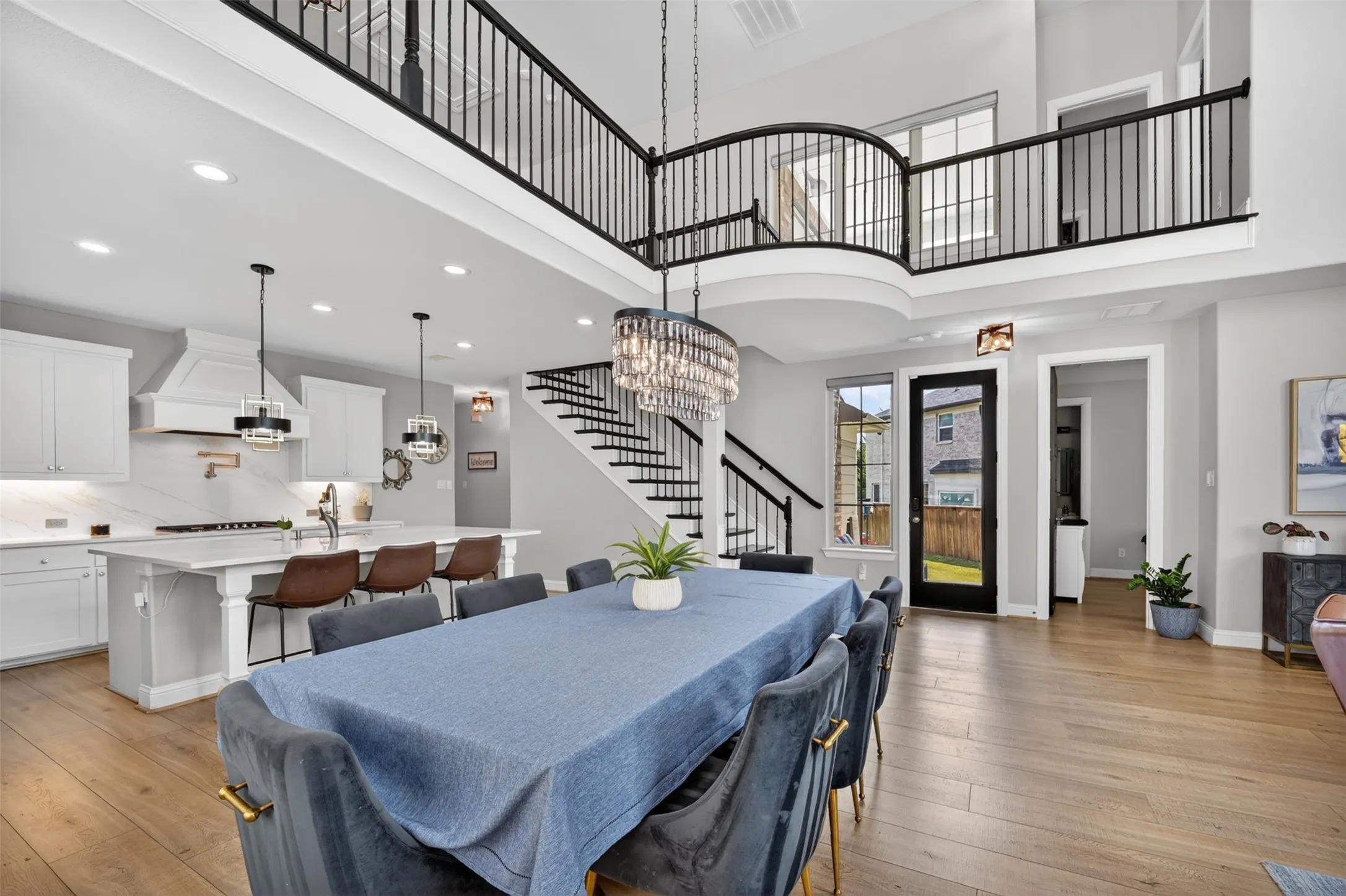 Single Family Residence For Rent in Collin County , 8700 Fairway Lane, Mc Kinney, Texas 75070, 4 Bedroom, 5 Bathroom, 2 Garage spaces, 3,106 Sqft, built in 2020, mls#21385251, Real Estate Agent in Mc Kinney, Homes For Rent in Collin county, Homes For Rent in Mc Kinney, Realtor in Mc Kinney Texas, Real Estate Brokerage Independent Realty Texas, Luminita Cordes Realtor