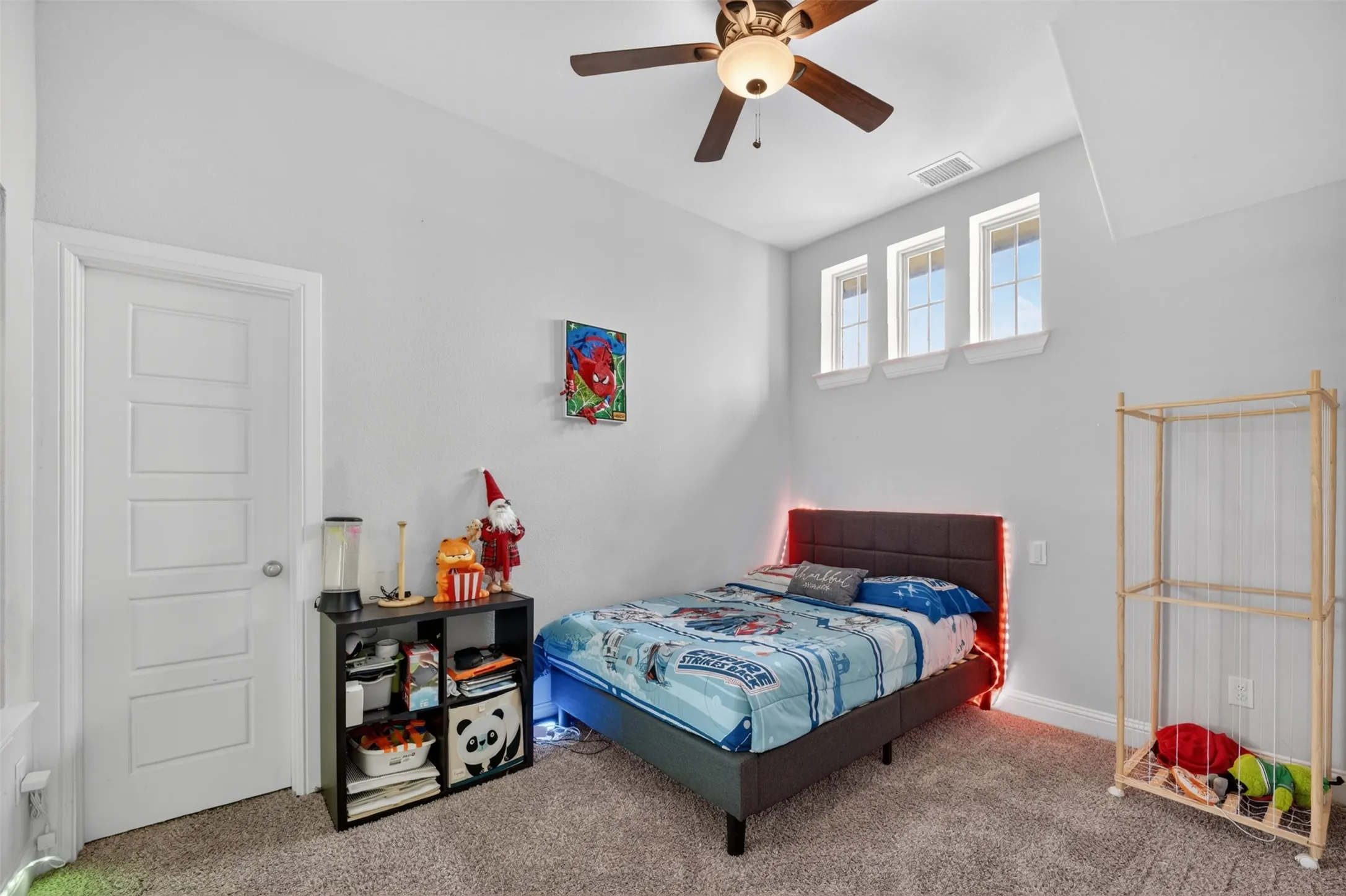 Single Family Residence For Rent in Collin County , 8700 Fairway Lane, Mc Kinney, Texas 75070, 4 Bedroom, 5 Bathroom, 2 Garage spaces, 3,106 Sqft, built in 2020, mls#21385251, Real Estate Agent in Mc Kinney, Homes For Rent in Collin county, Homes For Rent in Mc Kinney, Realtor in Mc Kinney Texas, Real Estate Brokerage Independent Realty Texas, Luminita Cordes Realtor
