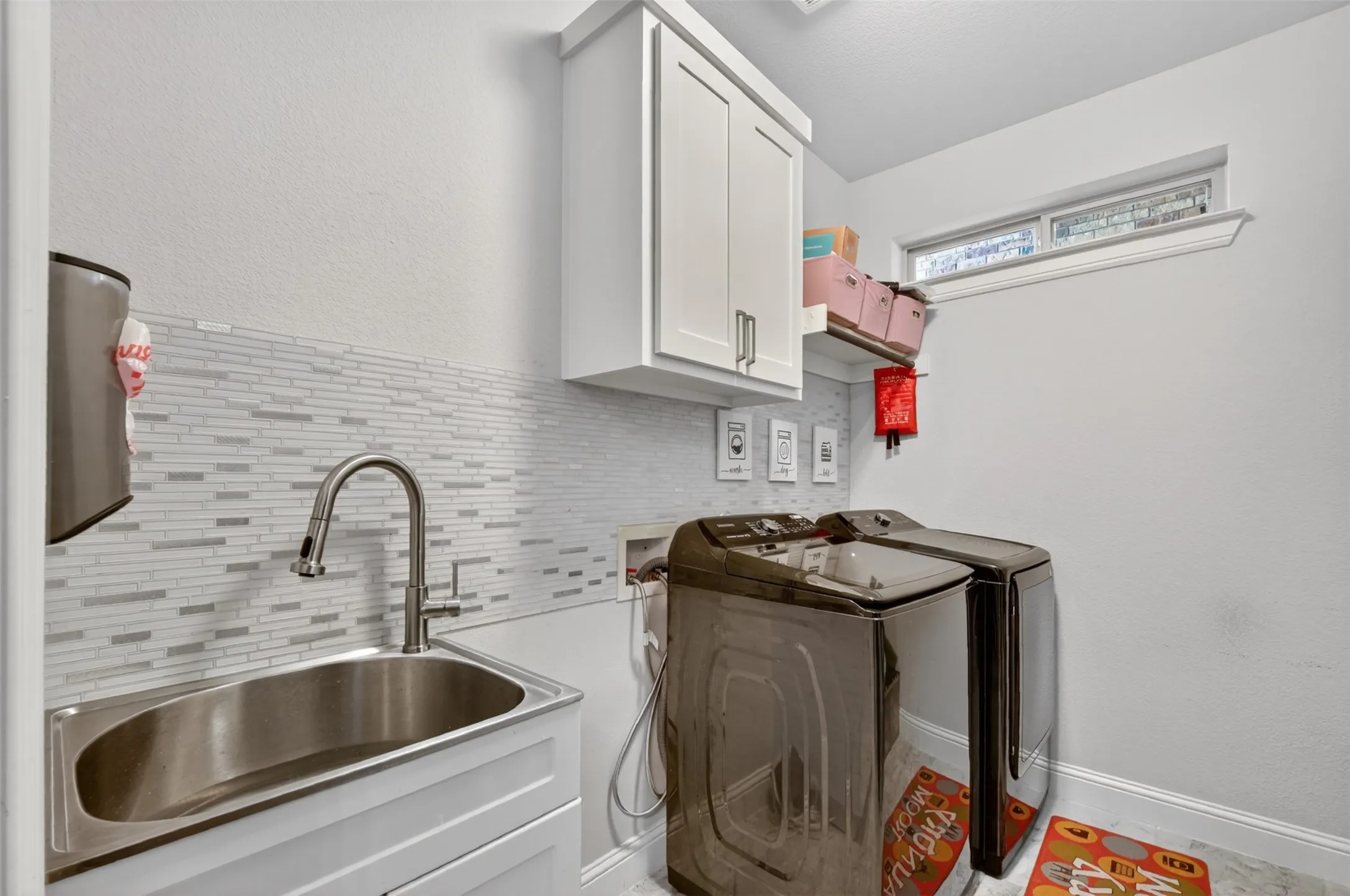 Single Family Residence For Rent in Collin County , 8700 Fairway Lane, Mc Kinney, Texas 75070, 4 Bedroom, 5 Bathroom, 2 Garage spaces, 3,106 Sqft, built in 2020, mls#21385251, Real Estate Agent in Mc Kinney, Homes For Rent in Collin county, Homes For Rent in Mc Kinney, Realtor in Mc Kinney Texas, Real Estate Brokerage Independent Realty Texas, Luminita Cordes Realtor