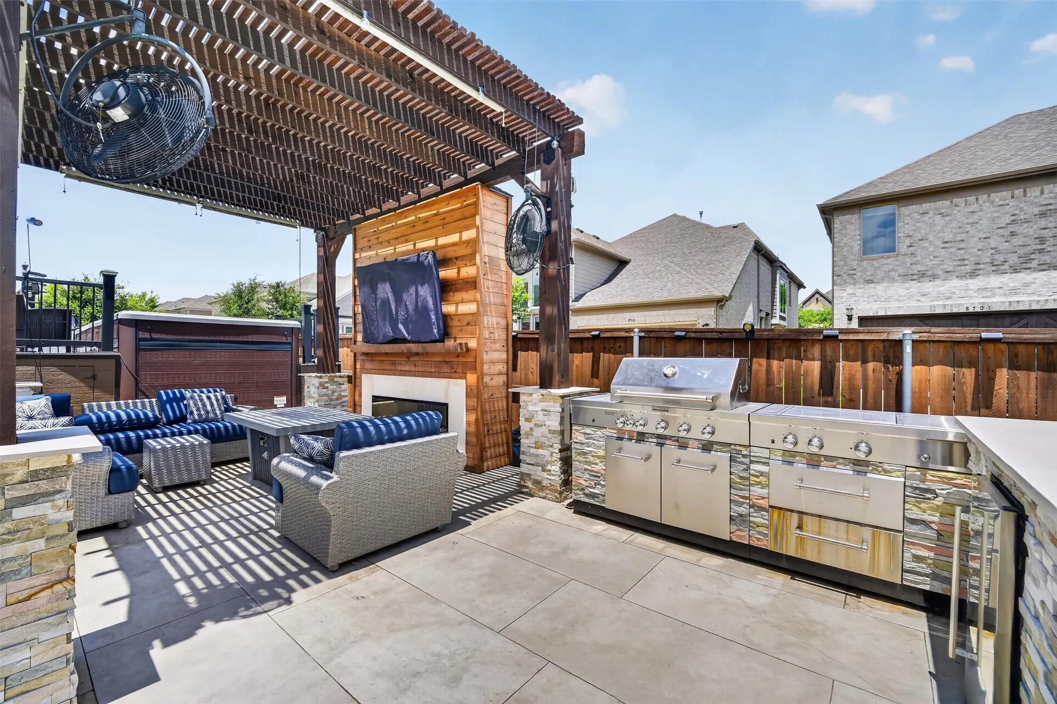 Single Family Residence For Rent in Collin County , 8700 Fairway Lane, Mc Kinney, Texas 75070, 4 Bedroom, 5 Bathroom, 2 Garage spaces, 3,106 Sqft, built in 2020, mls#21385251, Real Estate Agent in Mc Kinney, Homes For Rent in Collin county, Homes For Rent in Mc Kinney, Realtor in Mc Kinney Texas, Real Estate Brokerage Independent Realty Texas, Luminita Cordes Realtor