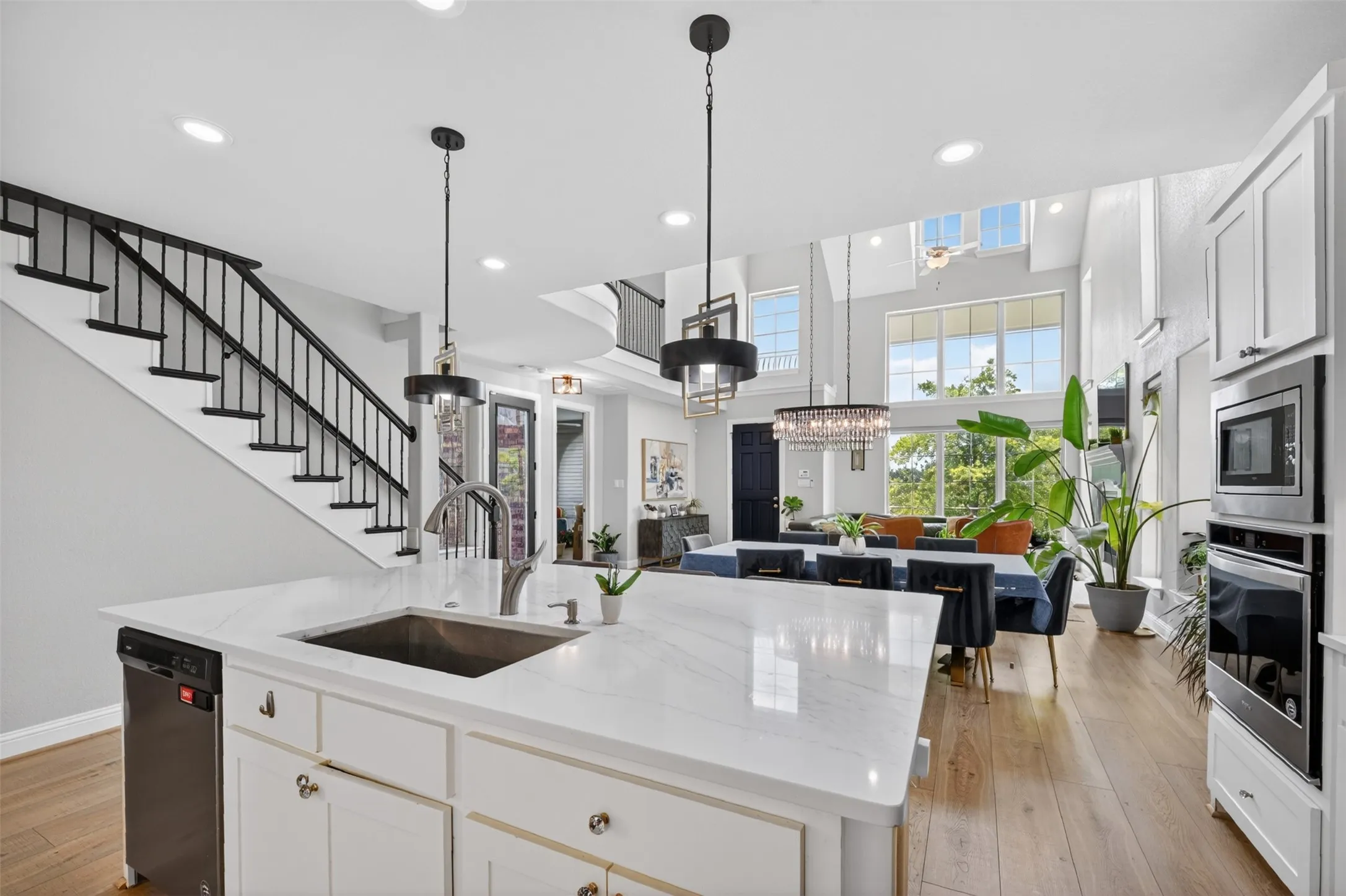 Single Family Residence For Rent in Collin County , 8700 Fairway Lane, Mc Kinney, Texas 75070, 4 Bedroom, 5 Bathroom, 2 Garage spaces, 3,106 Sqft, built in 2020, mls#21385251, Real Estate Agent in Mc Kinney, Homes For Rent in Collin county, Homes For Rent in Mc Kinney, Realtor in Mc Kinney Texas, Real Estate Brokerage Independent Realty Texas, Luminita Cordes Realtor