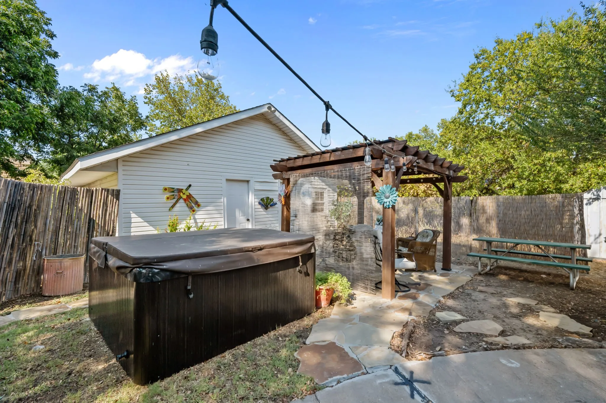 Single Family Residence For Sale in Palo Pinto County , 435 Elm Street, Palo Pinto, Texas 76450, 2 Bedroom, 1 Bathroom, 1 Garage spaces, 1,596 Sqft, built in 1910, mls#21371705, Real Estate Agent in Palo Pinto, Homes For Sale in Palo Pinto county, Homes For Sale in Palo Pinto, Realtor in Palo Pinto Texas, Real Estate Brokerage Independent Realty Texas, Luminita Cordes Realtor