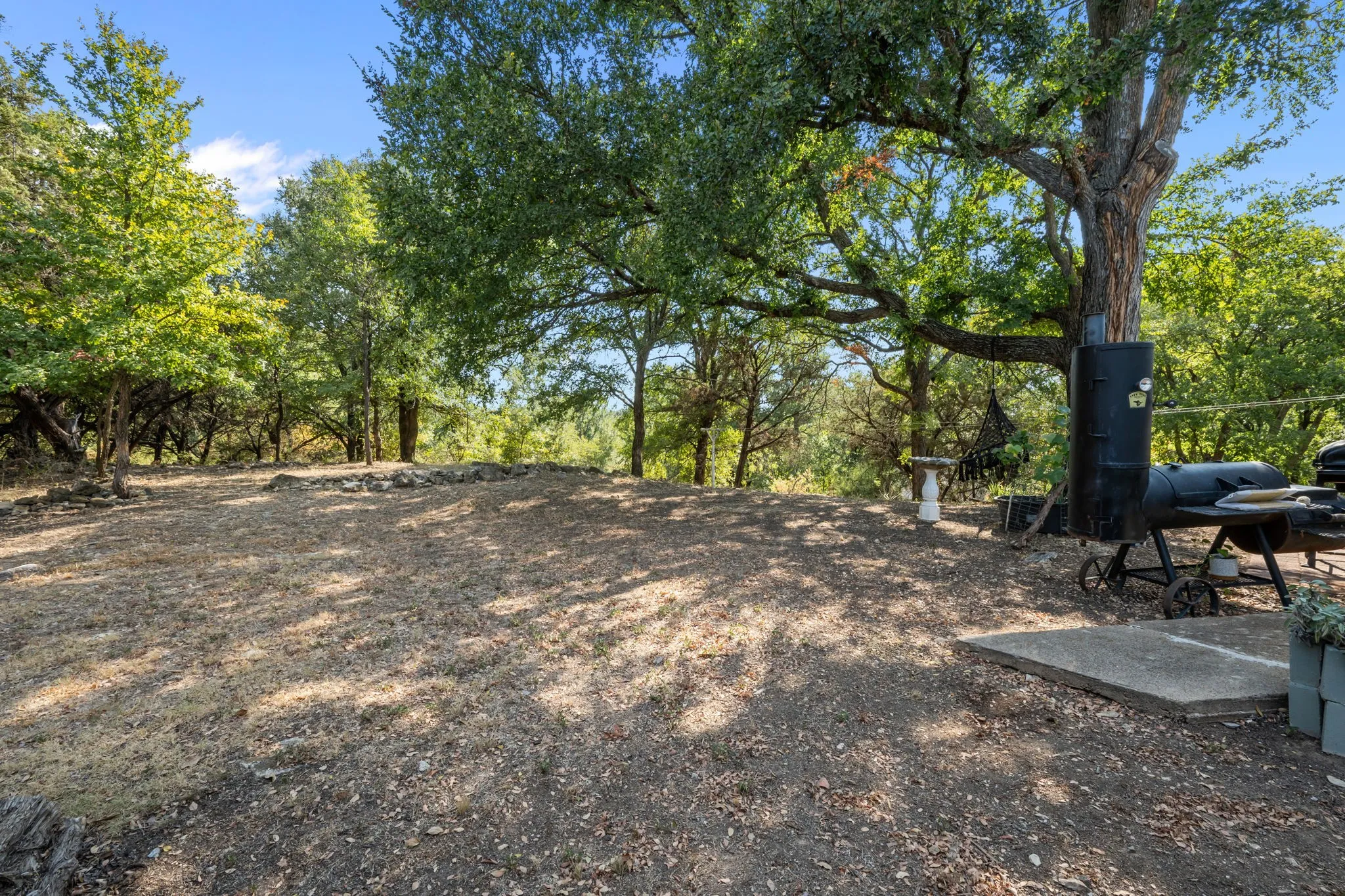 Single Family Residence For Sale in Palo Pinto County , 435 Elm Street, Palo Pinto, Texas 76450, 2 Bedroom, 1 Bathroom, 1 Garage spaces, 1,596 Sqft, built in 1910, mls#21371705, Real Estate Agent in Palo Pinto, Homes For Sale in Palo Pinto county, Homes For Sale in Palo Pinto, Realtor in Palo Pinto Texas, Real Estate Brokerage Independent Realty Texas, Luminita Cordes Realtor