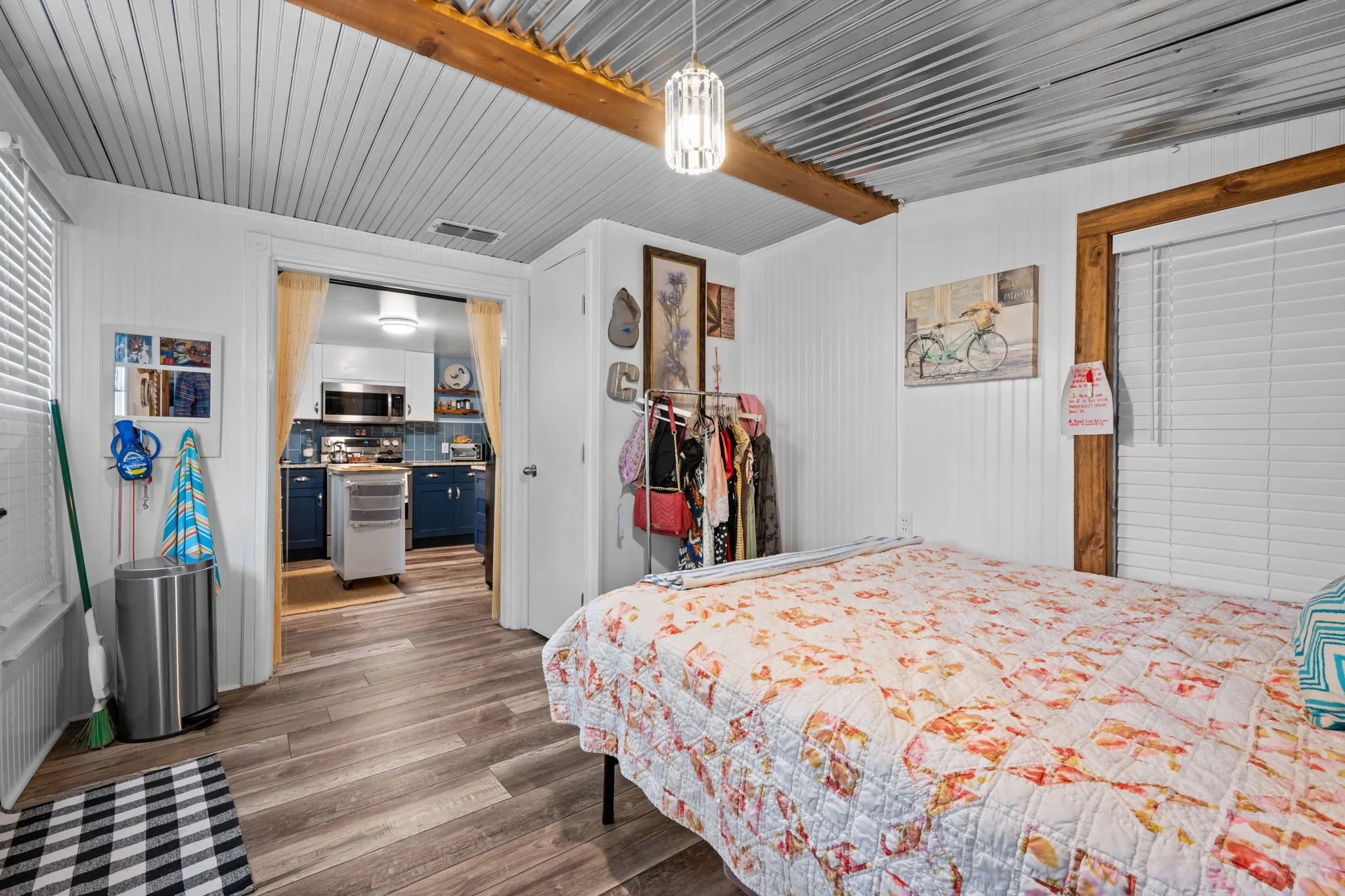 Single Family Residence For Sale in Palo Pinto County , 435 Elm Street, Palo Pinto, Texas 76450, 2 Bedroom, 1 Bathroom, 1 Garage spaces, 1,596 Sqft, built in 1910, mls#21371705, Real Estate Agent in Palo Pinto, Homes For Sale in Palo Pinto county, Homes For Sale in Palo Pinto, Realtor in Palo Pinto Texas, Real Estate Brokerage Independent Realty Texas, Luminita Cordes Realtor