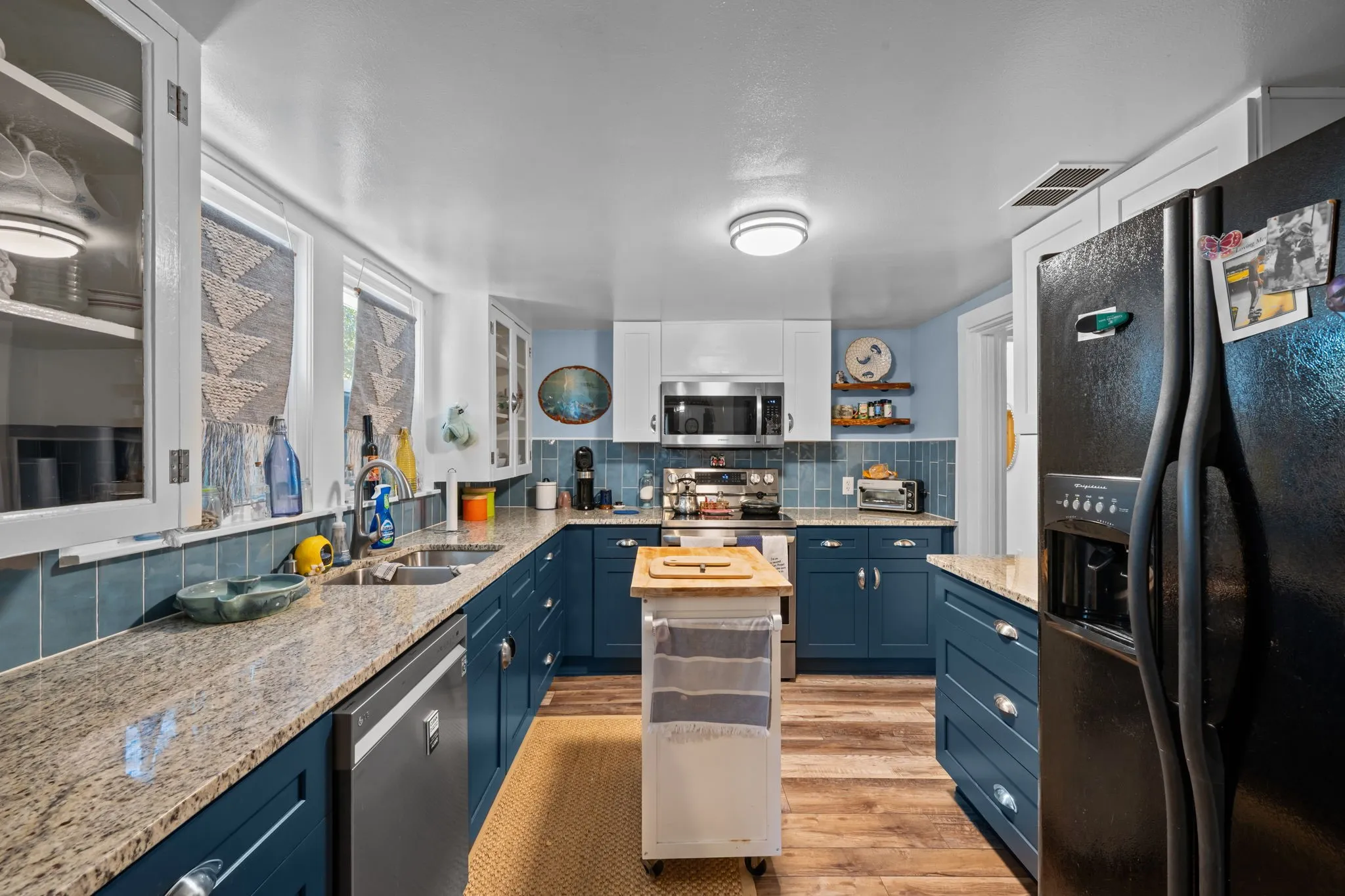 Single Family Residence For Sale in Palo Pinto County , 435 Elm Street, Palo Pinto, Texas 76450, 2 Bedroom, 1 Bathroom, 1 Garage spaces, 1,596 Sqft, built in 1910, mls#21371705, Real Estate Agent in Palo Pinto, Homes For Sale in Palo Pinto county, Homes For Sale in Palo Pinto, Realtor in Palo Pinto Texas, Real Estate Brokerage Independent Realty Texas, Luminita Cordes Realtor