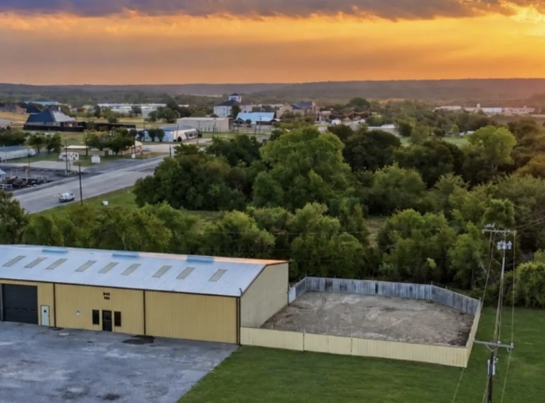 Industrial For Sale in Palo Pinto County , 105 Factory Outlet Avenue, Mineral Wells, Texas 76067, 0, 0, Garage spaces, 0 Sqft, built in 1986, mls#21383935, Real Estate Agent in Mineral Wells, Homes For Sale in Palo Pinto county, Homes For Sale in Mineral Wells, Realtor in Mineral Wells Texas, Real Estate Brokerage Independent Realty Texas, Luminita Cordes Realtor