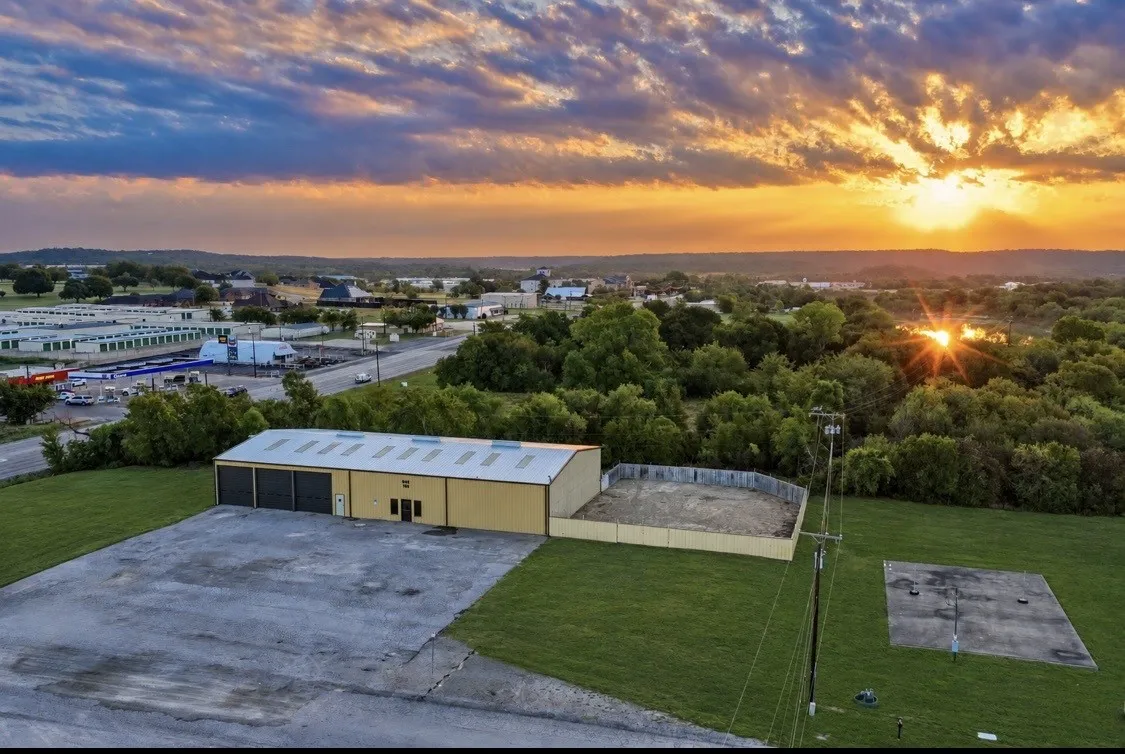 Industrial For Sale in Palo Pinto County , 105 Factory Outlet Avenue, Mineral Wells, Texas 76067, 0, 0, Garage spaces, 0 Sqft, built in 1986, mls#21383935, Real Estate Agent in Mineral Wells, Homes For Sale in Palo Pinto county, Homes For Sale in Mineral Wells, Realtor in Mineral Wells Texas, Real Estate Brokerage Independent Realty Texas, Luminita Cordes Realtor