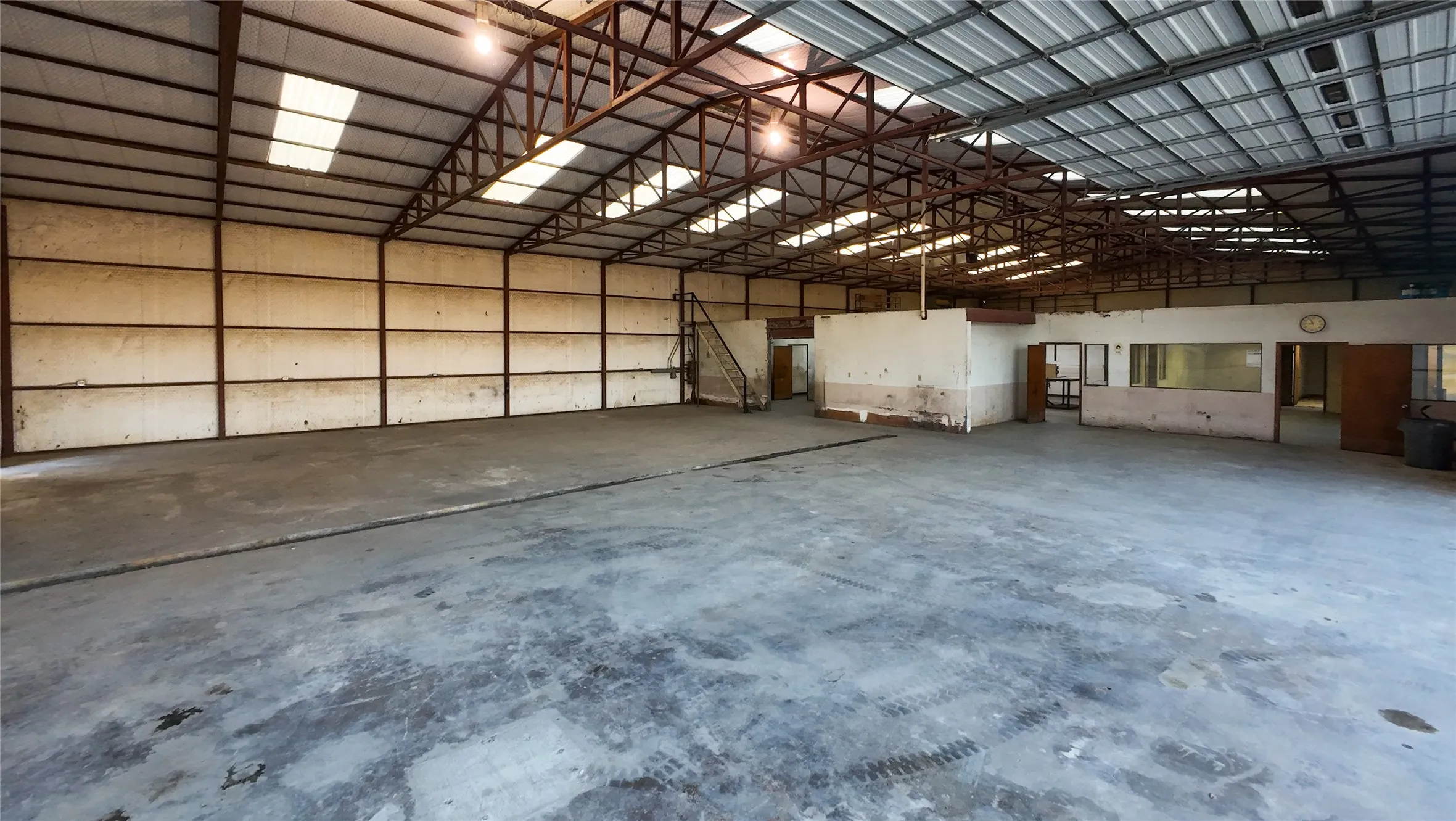 Industrial For Sale in Palo Pinto County , 105 Factory Outlet Avenue, Mineral Wells, Texas 76067, 0, 0, Garage spaces, 0 Sqft, built in 1986, mls#21383935, Real Estate Agent in Mineral Wells, Homes For Sale in Palo Pinto county, Homes For Sale in Mineral Wells, Realtor in Mineral Wells Texas, Real Estate Brokerage Independent Realty Texas, Luminita Cordes Realtor