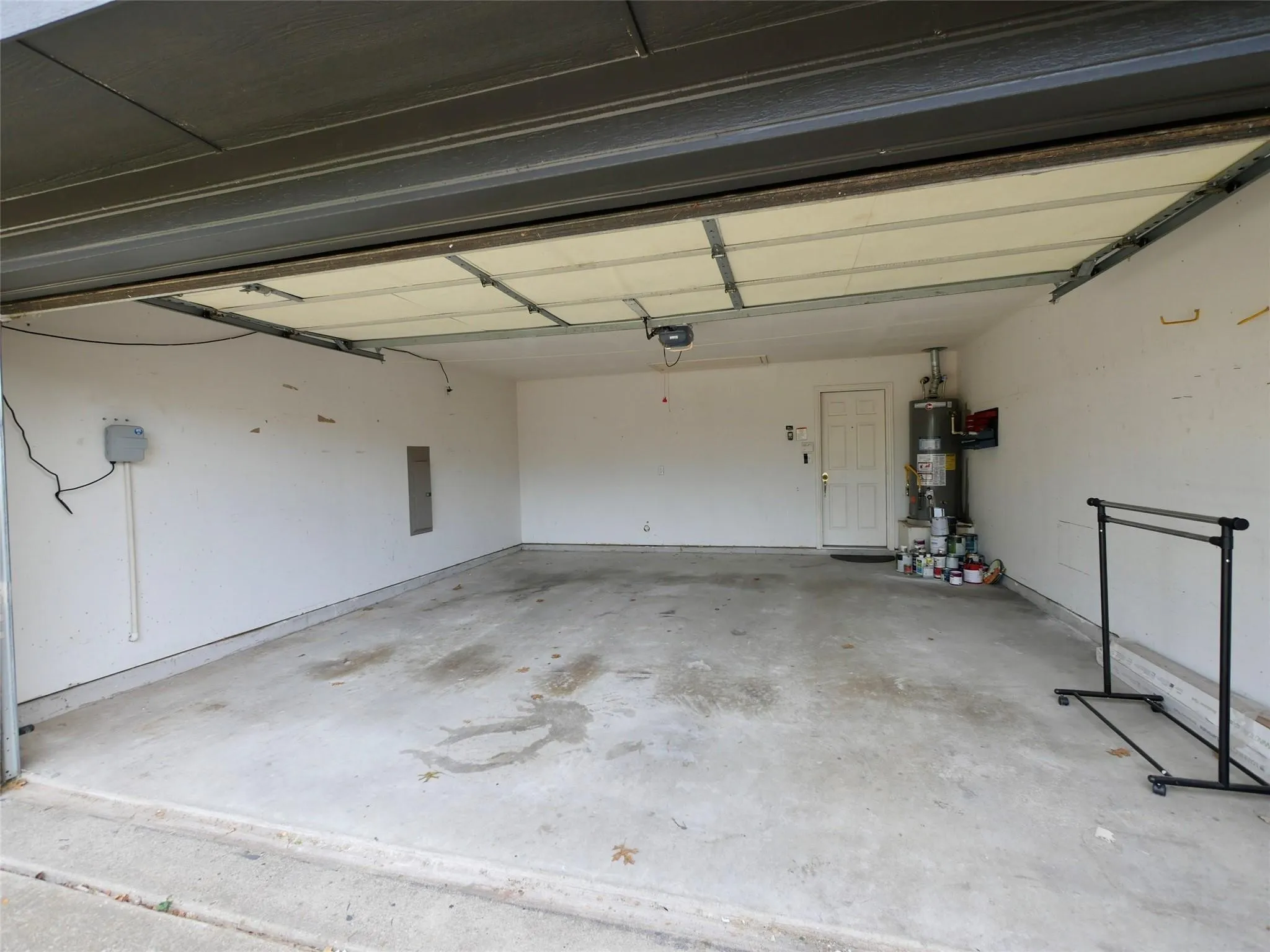 Single Family Residence For Sale in Collin County , 4502 Highlands Drive, Mc Kinney, Texas 75070, 3 Bedroom, 2 Bathroom, 2 Garage spaces, 1,669 Sqft, built in 1996, mls#21384606, Real Estate Agent in Mc Kinney, Homes For Sale in Collin county, Homes For Sale in Mc Kinney, Realtor in Mc Kinney Texas, Real Estate Brokerage Independent Realty Texas, Luminita Cordes Realtor