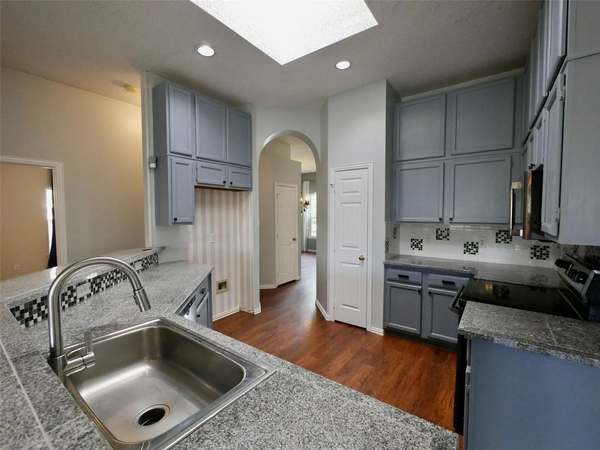 Single Family Residence For Sale in Collin County , 4502 Highlands Drive, Mc Kinney, Texas 75070, 3 Bedroom, 2 Bathroom, 2 Garage spaces, 1,669 Sqft, built in 1996, mls#21384606, Real Estate Agent in Mc Kinney, Homes For Sale in Collin county, Homes For Sale in Mc Kinney, Realtor in Mc Kinney Texas, Real Estate Brokerage Independent Realty Texas, Luminita Cordes Realtor