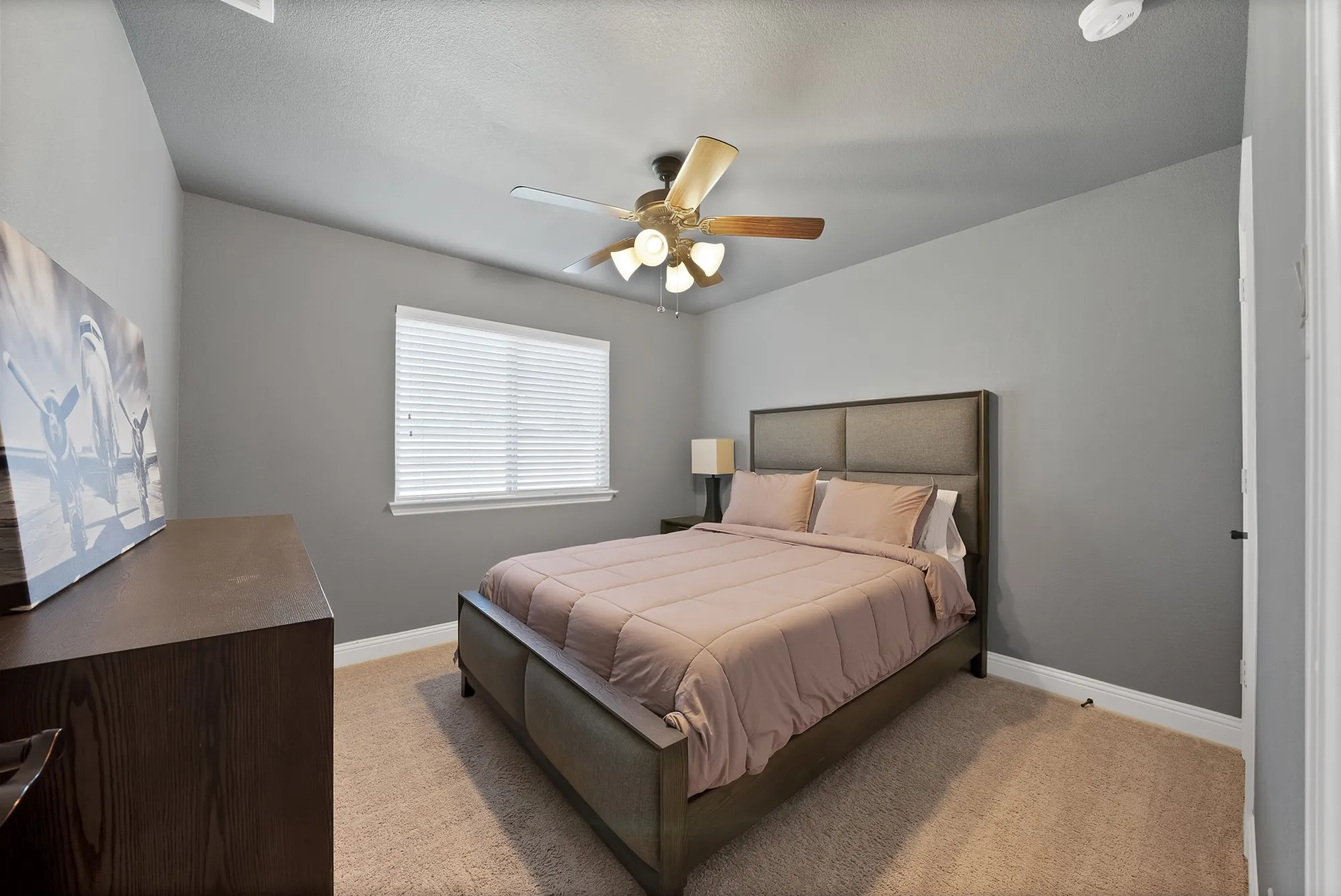 Single Family Residence For Sale in Denton County , 1517 Wright Street, Aubrey, Texas 76227, 4 Bedroom, 3 Bathroom, 2 Garage spaces, 2,456 Sqft, built in 2016, mls#21385233, Real Estate Agent in Aubrey, Homes For Sale in Denton county, Homes For Sale in Aubrey, Realtor in Aubrey Texas, Real Estate Brokerage Independent Realty Texas, Luminita Cordes Realtor