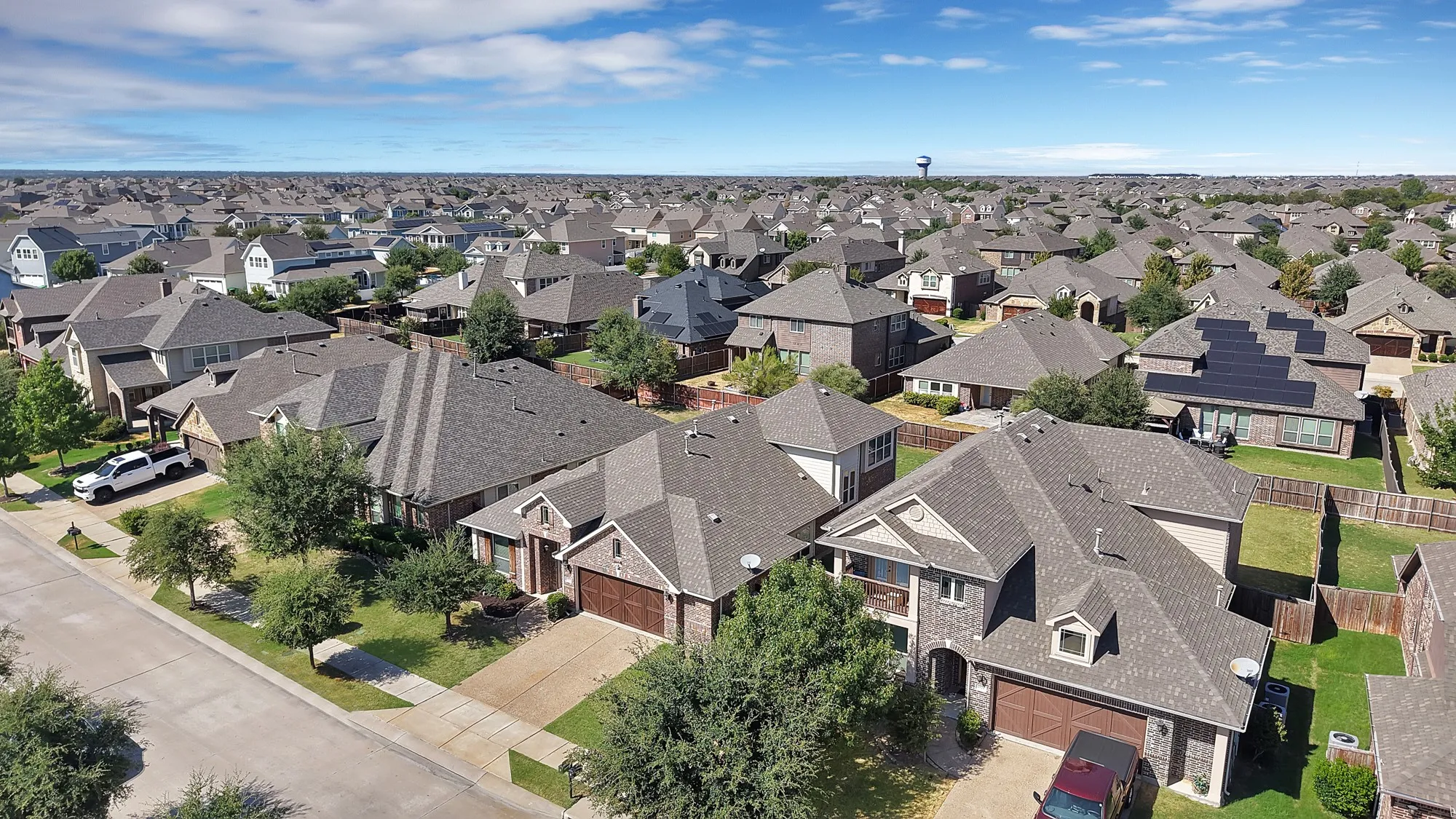 Single Family Residence For Sale in Denton County , 1517 Wright Street, Aubrey, Texas 76227, 4 Bedroom, 3 Bathroom, 2 Garage spaces, 2,456 Sqft, built in 2016, mls#21385233, Real Estate Agent in Aubrey, Homes For Sale in Denton county, Homes For Sale in Aubrey, Realtor in Aubrey Texas, Real Estate Brokerage Independent Realty Texas, Luminita Cordes Realtor